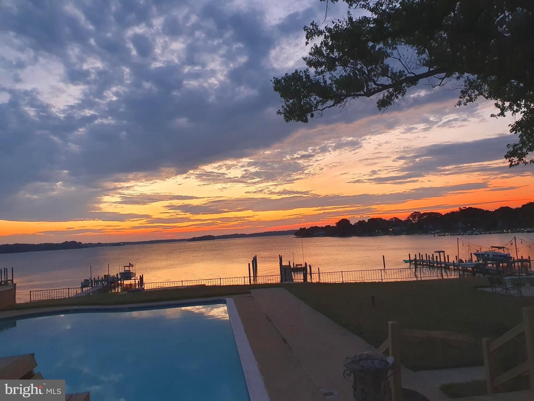 BROADWATER BEACH - Residential Lease