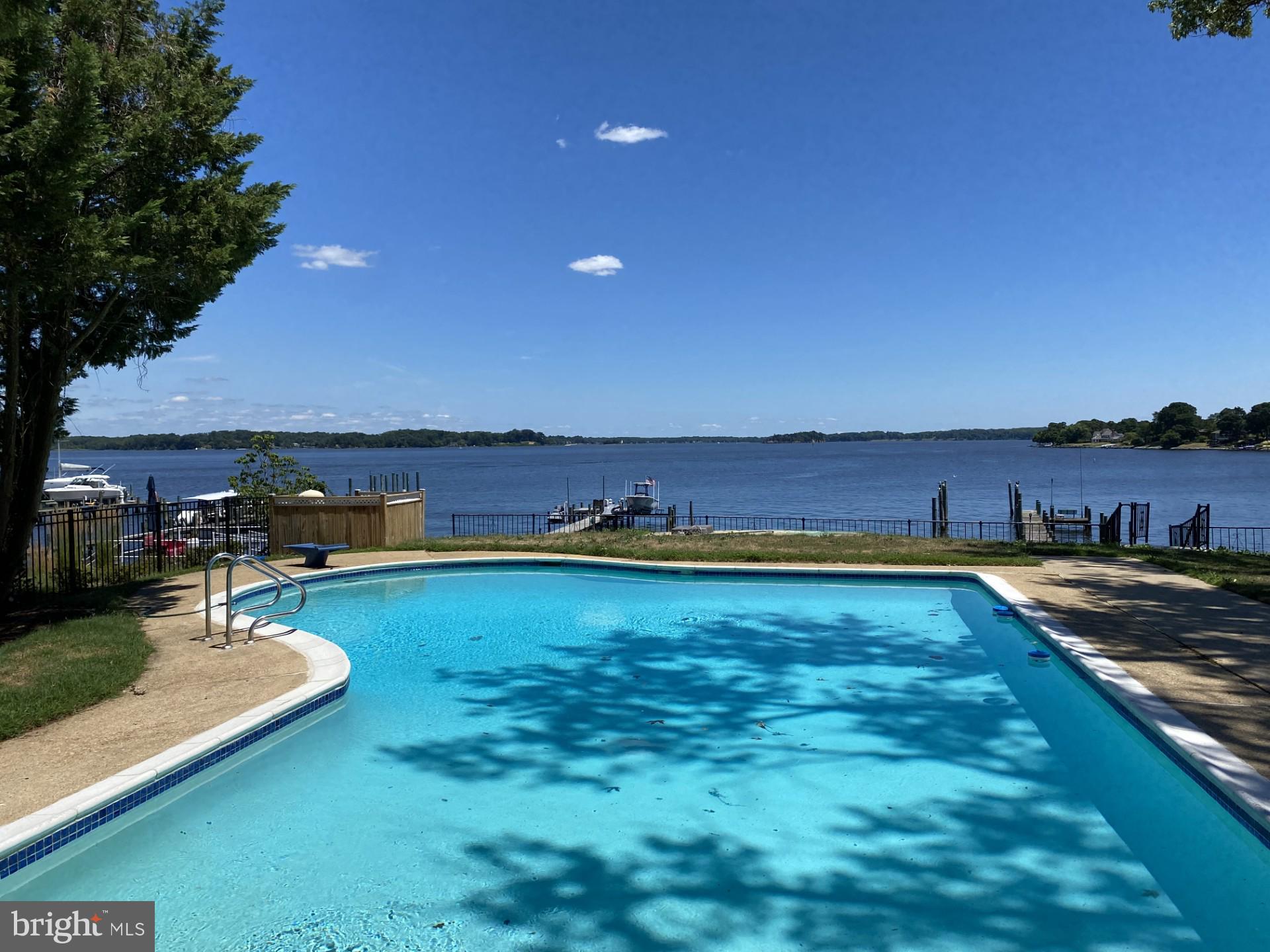 BROADWATER BEACH - Residential Lease