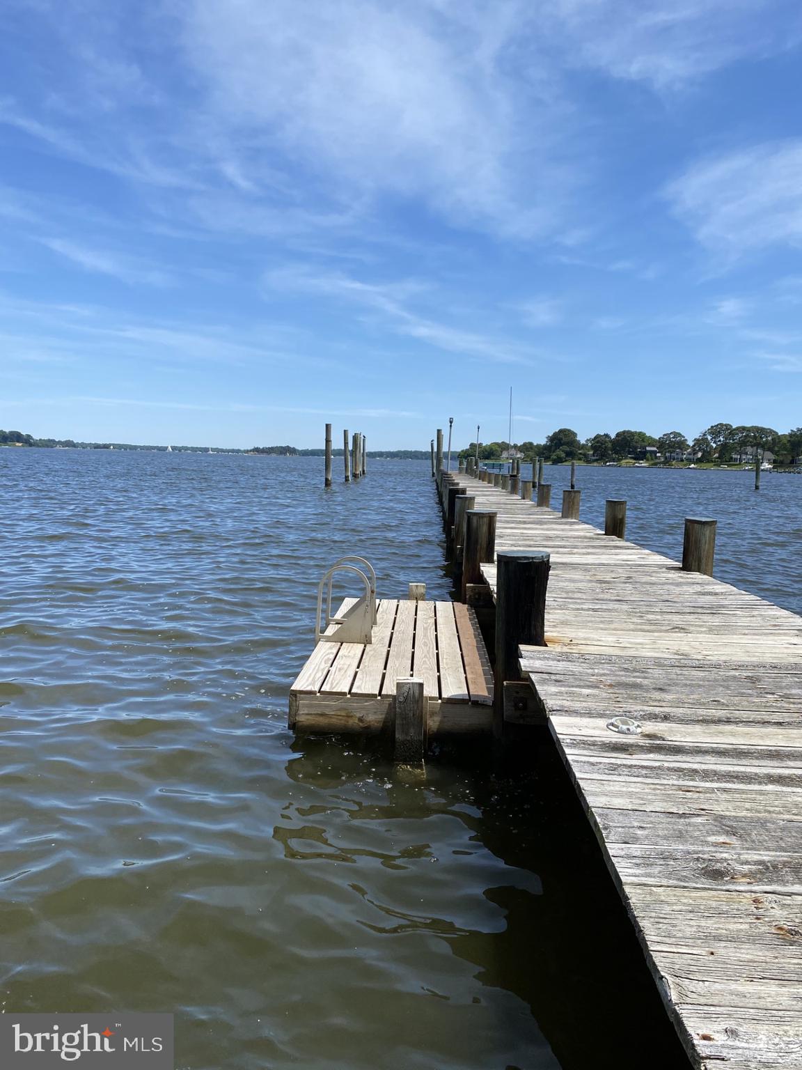 BROADWATER BEACH - Residential Lease