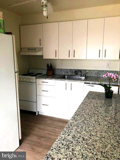 BROADWATER BEACH - Residential Lease