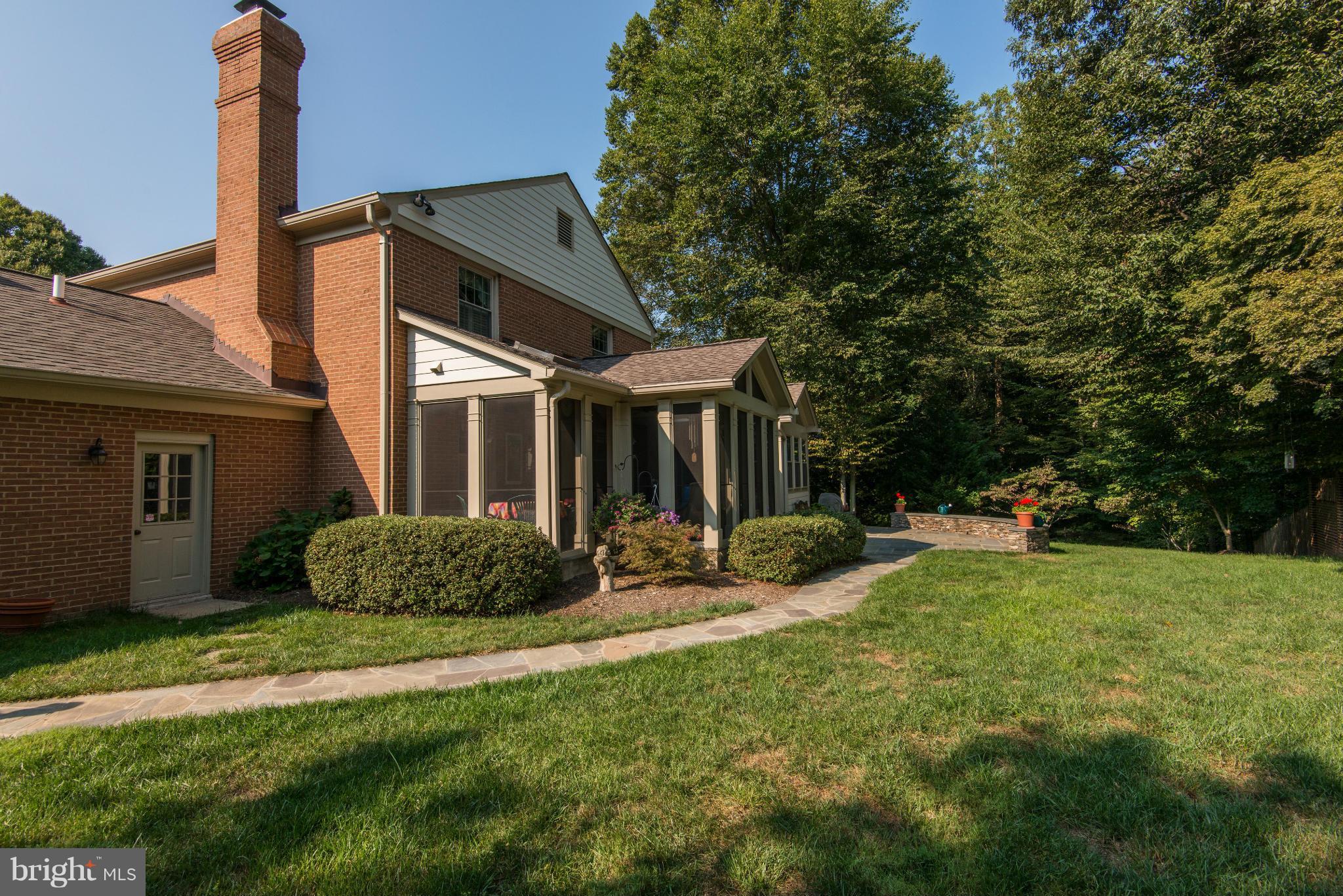 RIVER FALLS - Residential