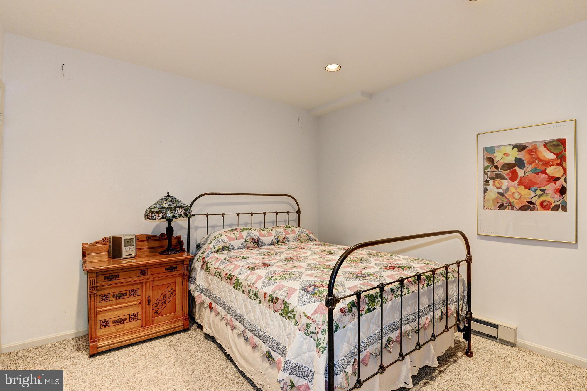 RIVER FALLS - Residential