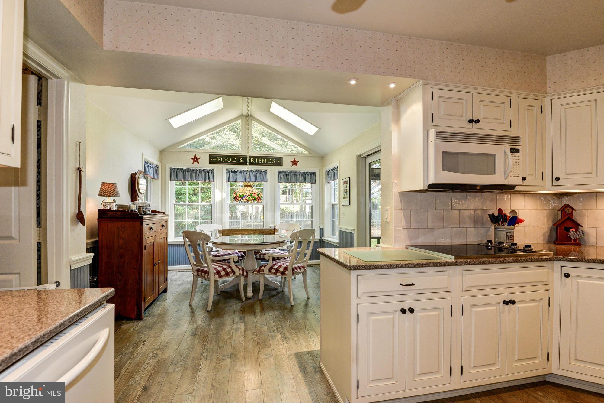 RIVER FALLS - Residential