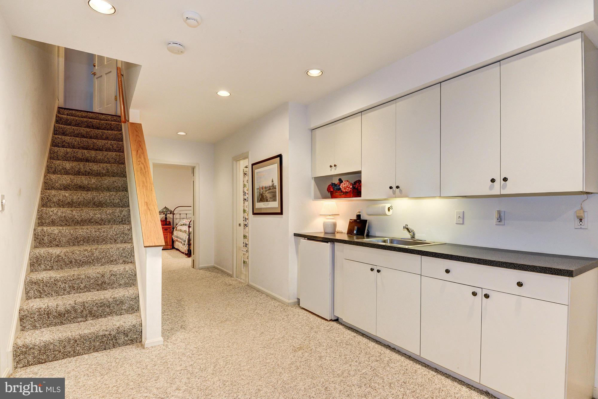 RIVER FALLS - Residential