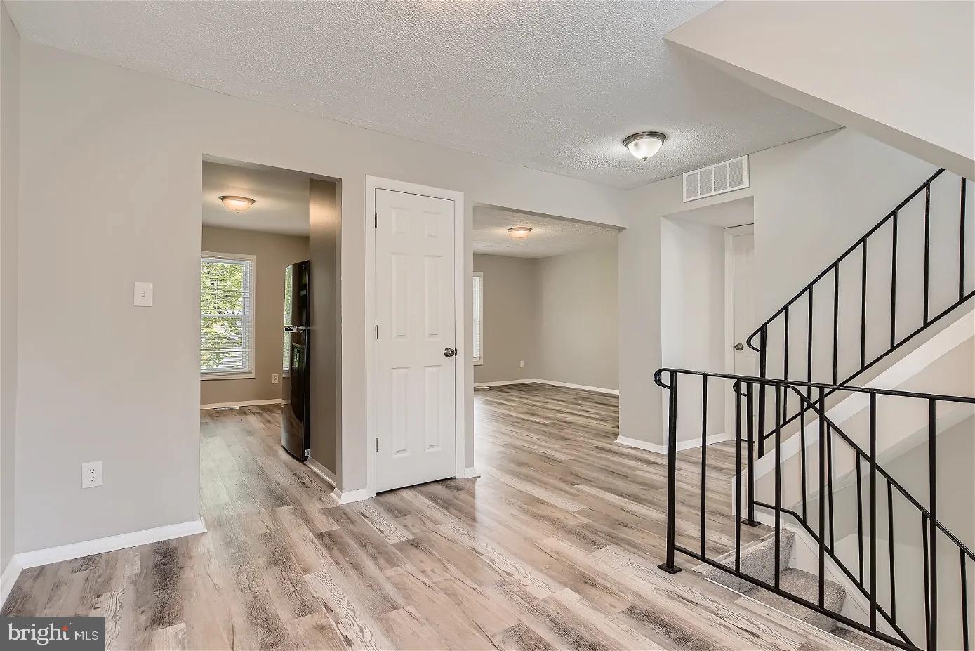 WATER GATE - Residential