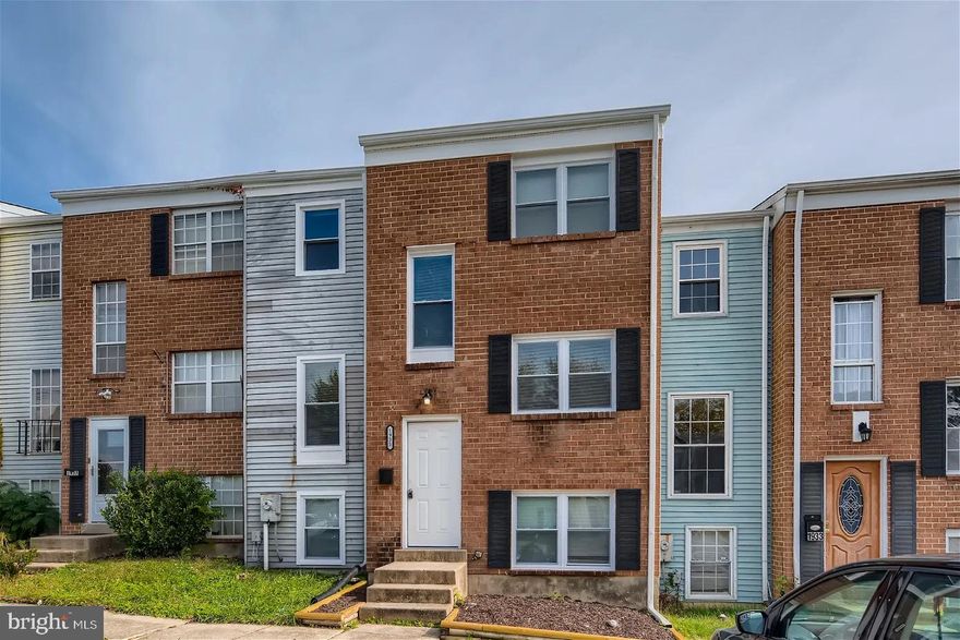 A beautifully designed and newly updated modern-style home. Perfect for entertaining family and friends with spacious living, dinning, and kitchen areas! Move in ready and COMPLETELY UPDATED home to include rich granite countertops, a deep kitchen sink, fresh carpet and more. A serene office space, perfect for working from home, an expansive library, or a play room for the kids. The upper level includes 4 bedrooms, and a full bathroom with tons of storage space and a sleek design. Enjoy spending time with family and friends in the lower level that also leads out to a completely fenced backyard, a great private place for barbecuing and relaxing. Plenty of parking by the front door. Walking distance from Edgewater Park, walking trails, basketball court, playground, a community center, and less than 5 minutes away from shopping center grocery stores and multiple restaurants. You don't want to miss out on living in the perfect combination of convenience and privacy! Schedule your tour today!