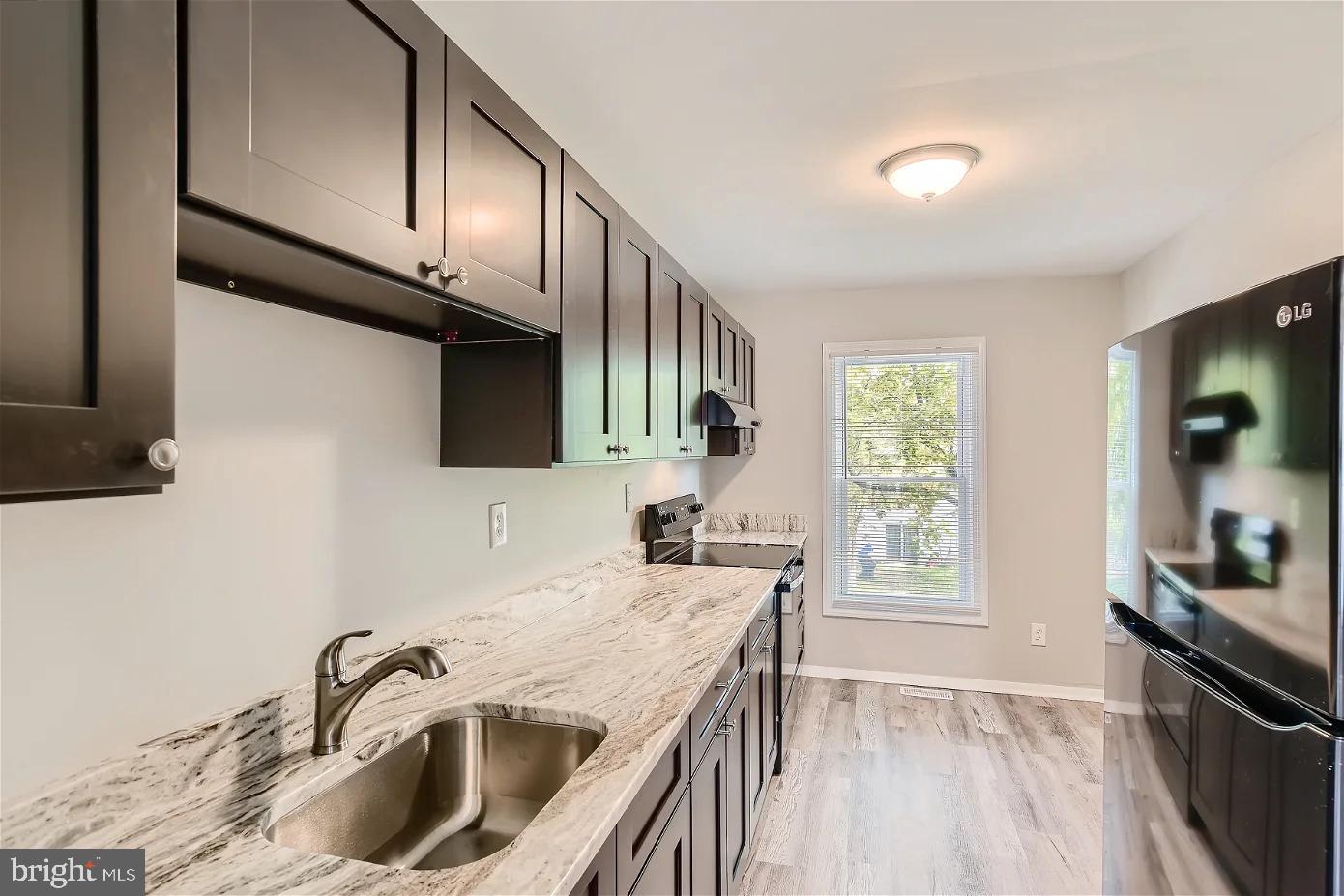 WATER GATE - Residential