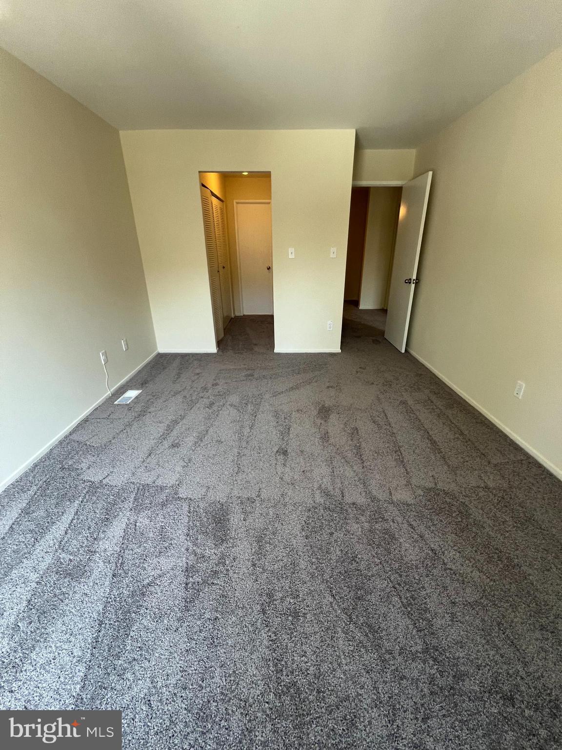 ESSEX PLACE - Residential