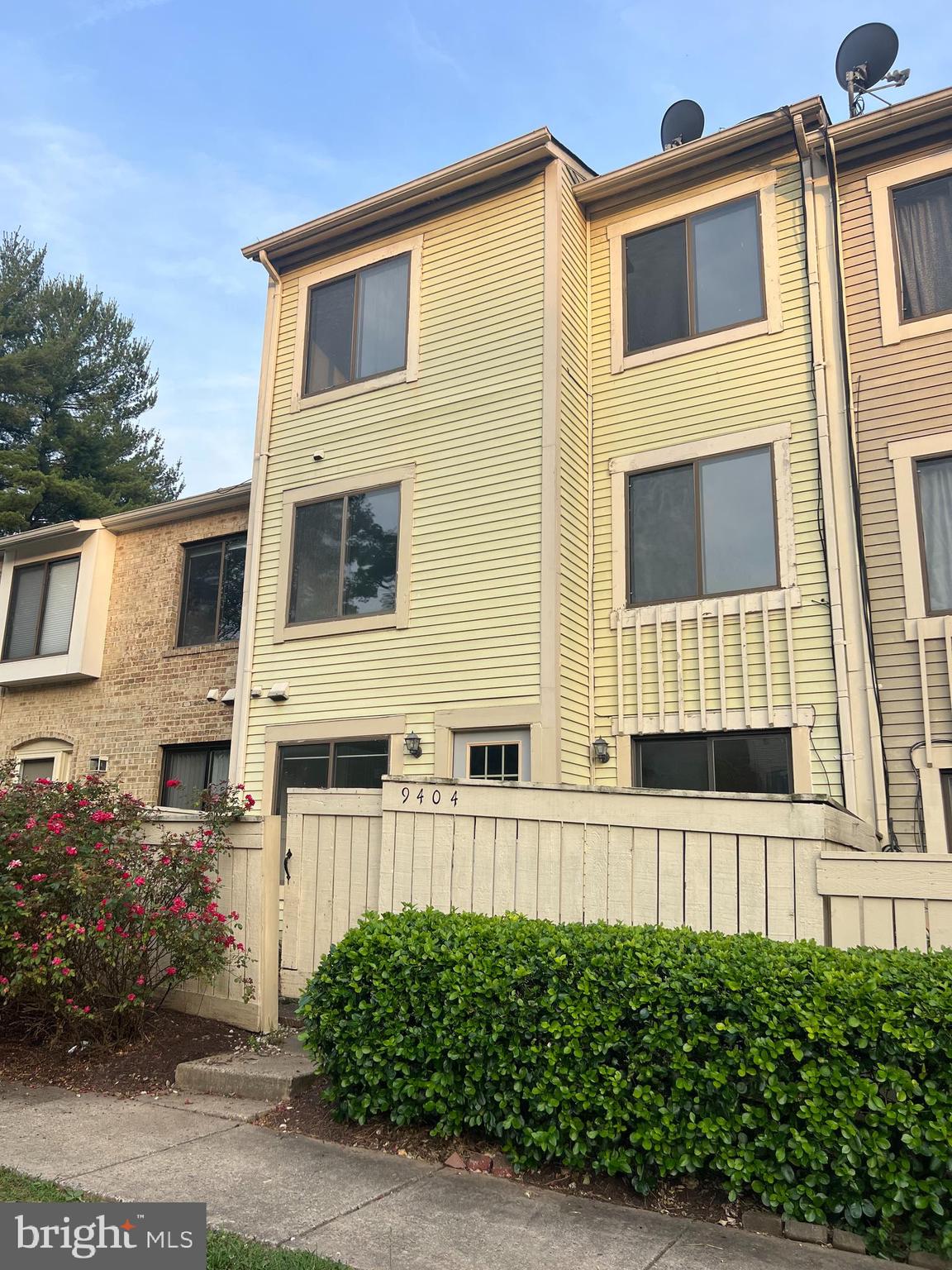 ESSEX PLACE - Residential