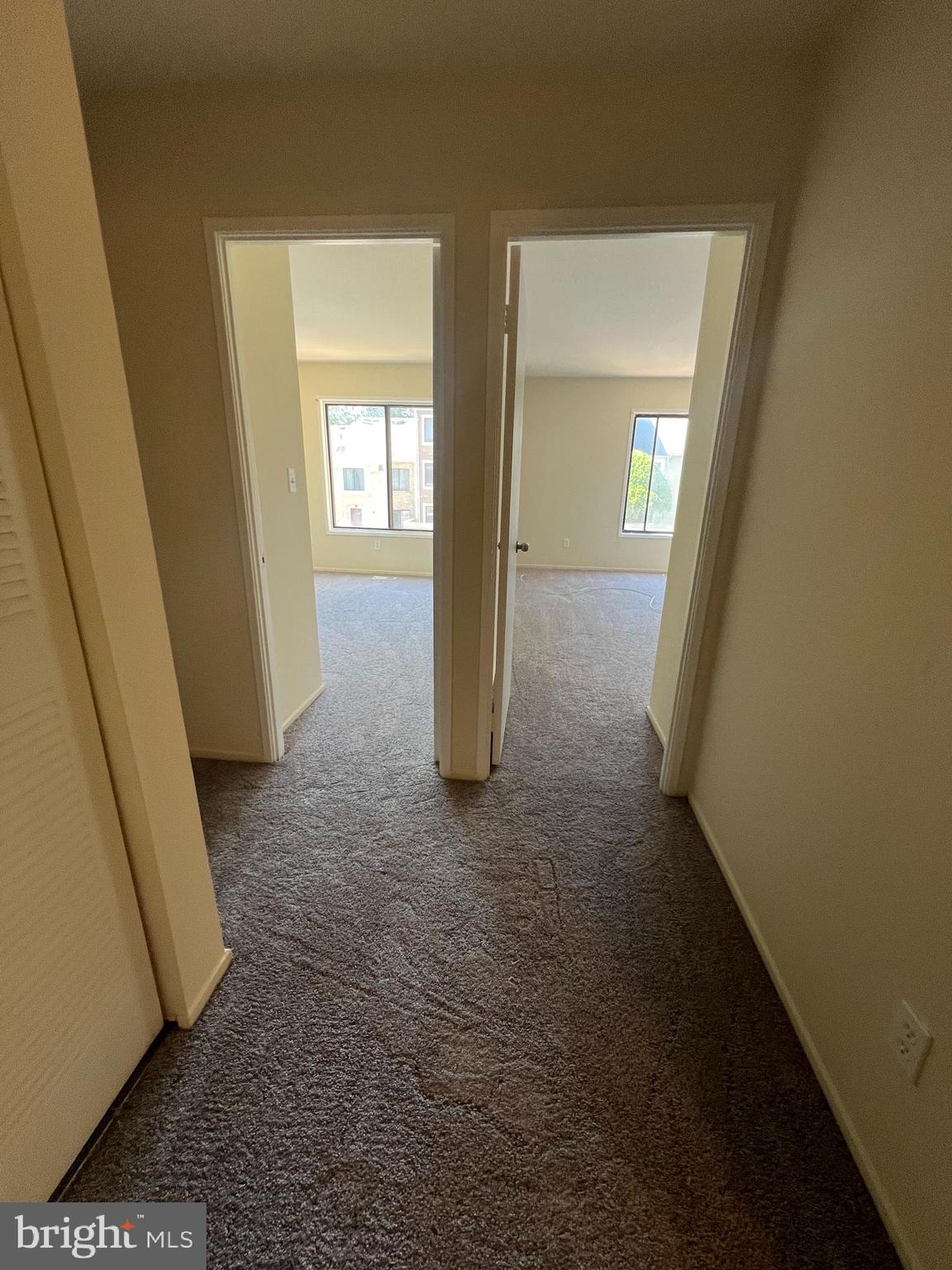 ESSEX PLACE - Residential