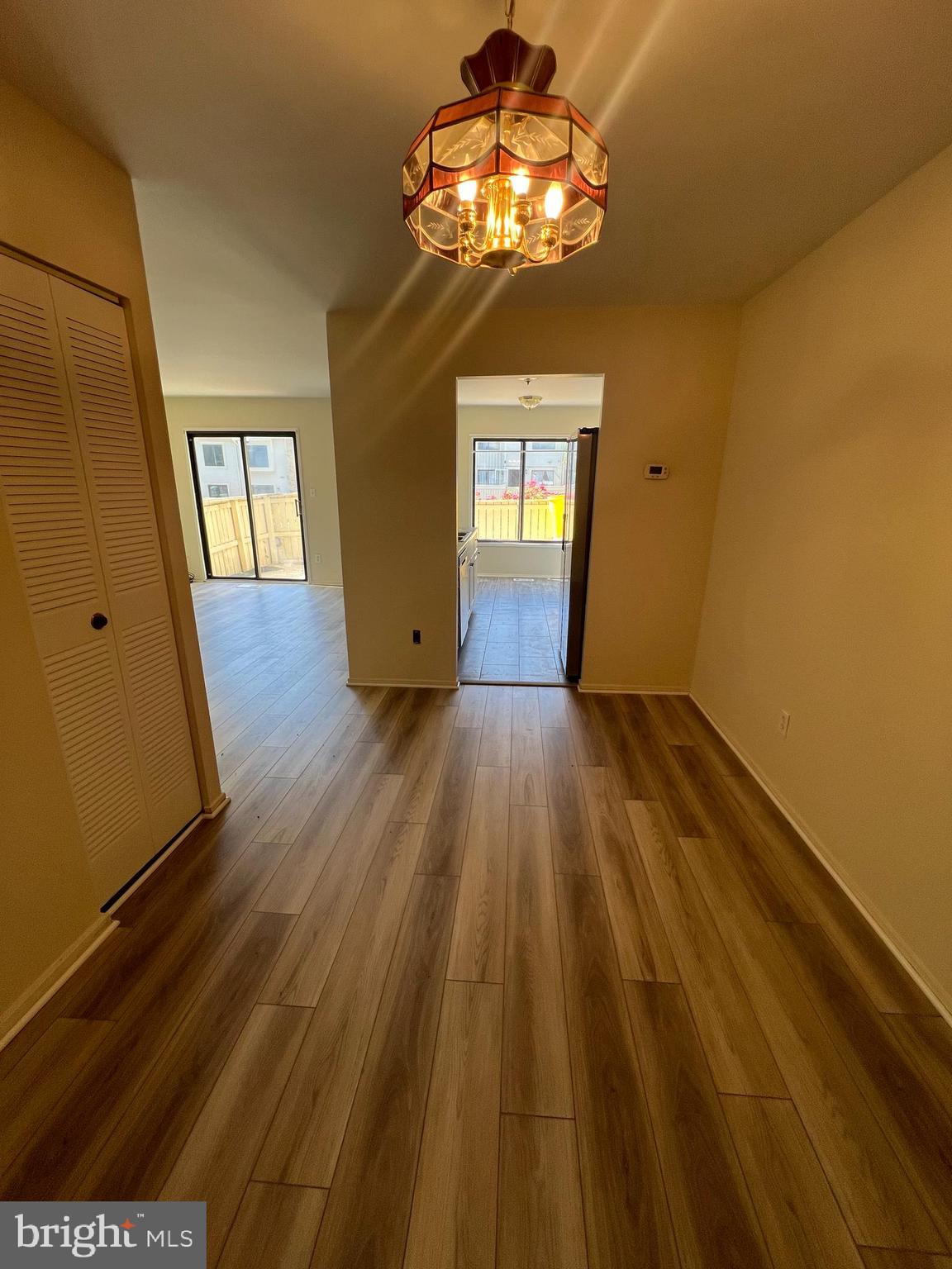 ESSEX PLACE - Residential