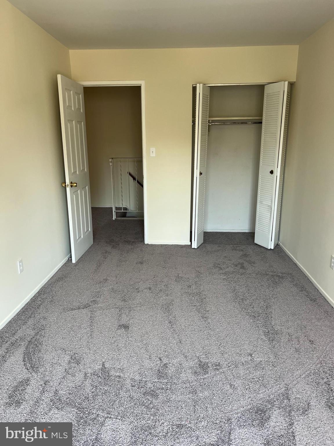 ESSEX PLACE - Residential