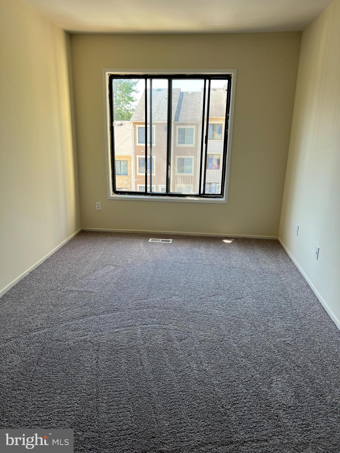 ESSEX PLACE - Residential