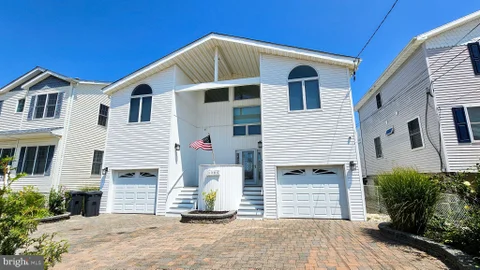 1386 Paul Boulevard, Manahawkin, NJ 08050 - #: NJOC2044906