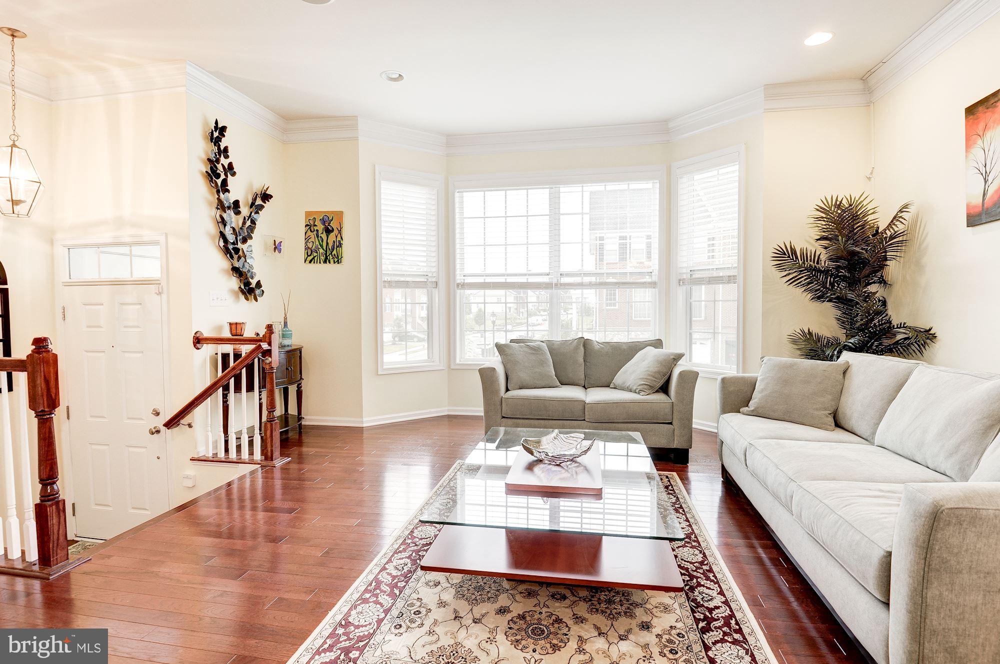 43237 MITCHAM SQUARE