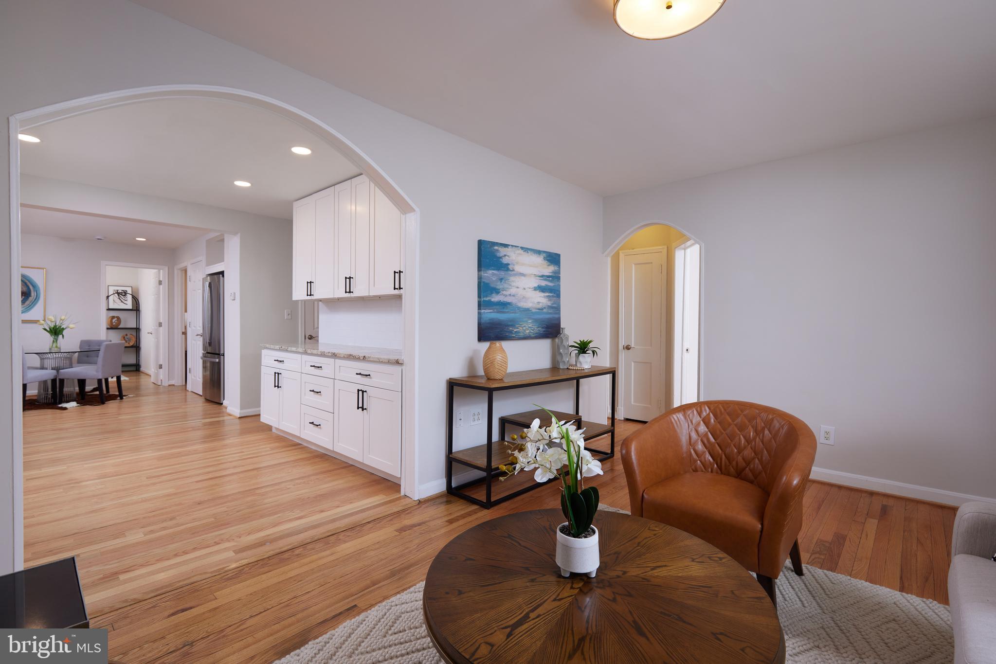 CONNECTICUT GARDENS - Residential