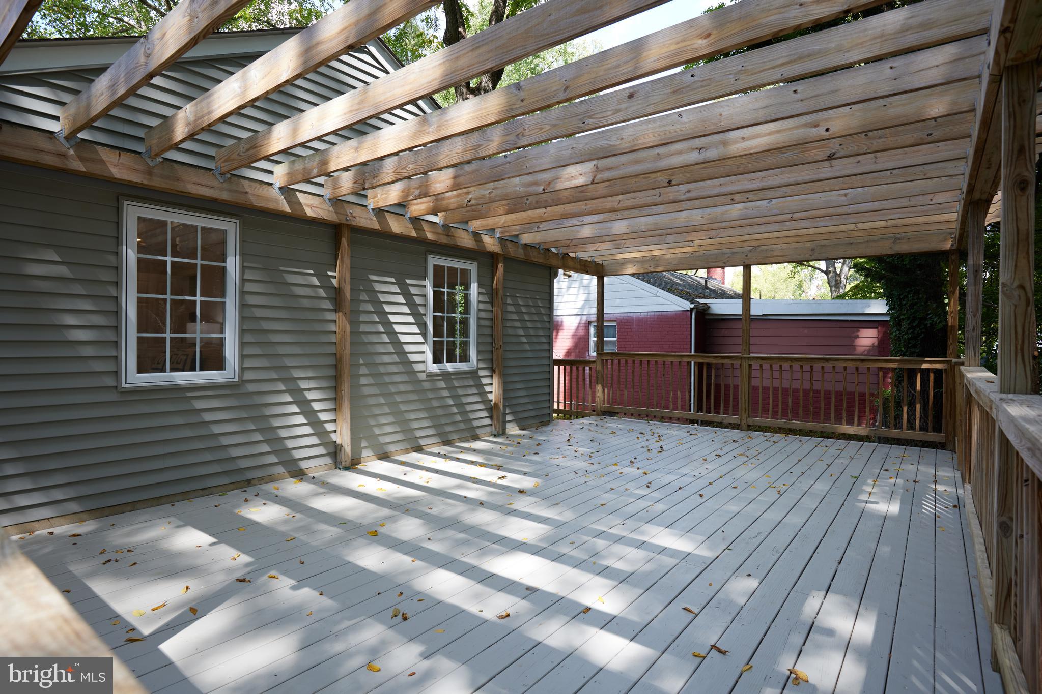 CONNECTICUT GARDENS - Residential