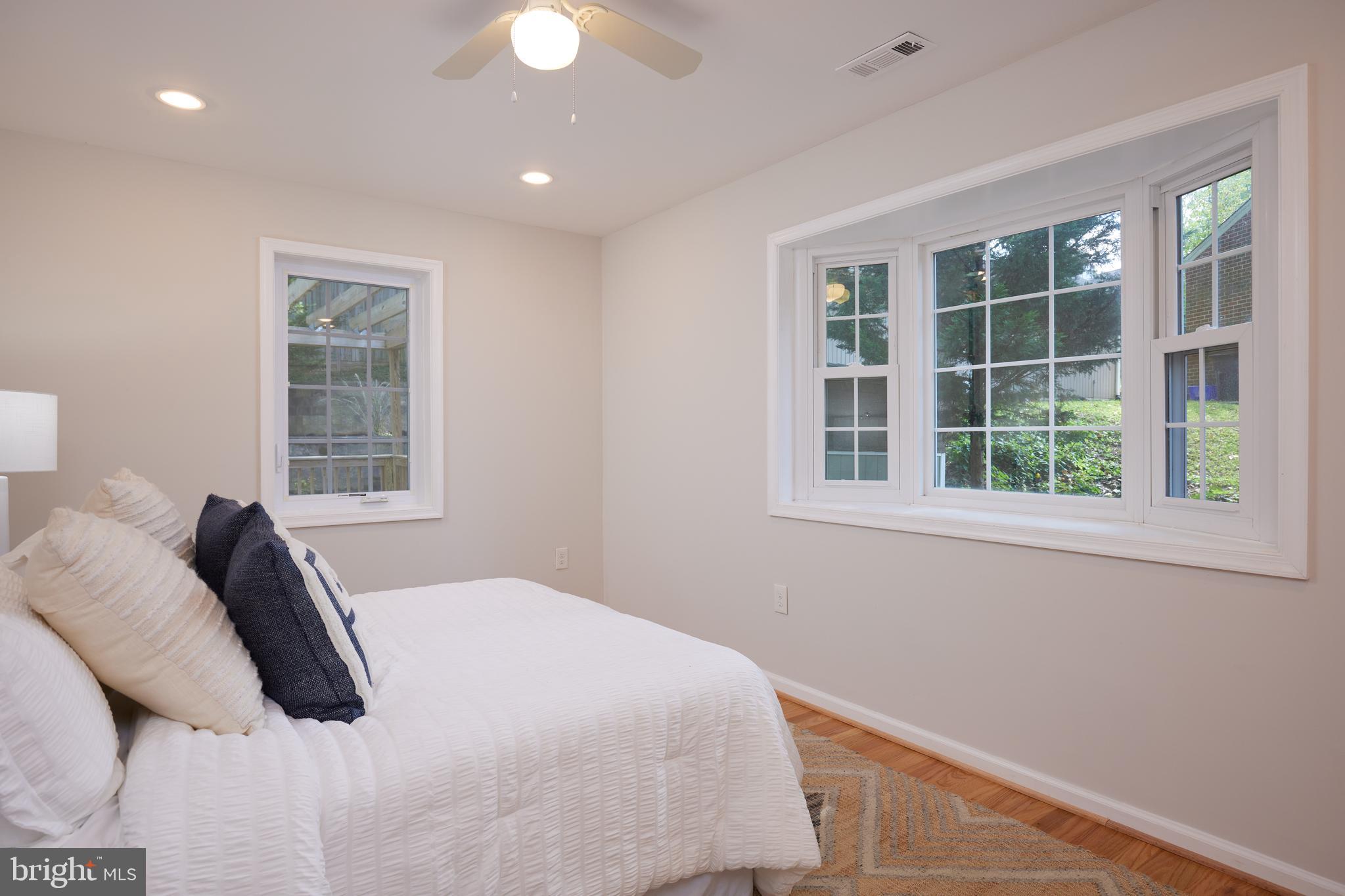 CONNECTICUT GARDENS - Residential