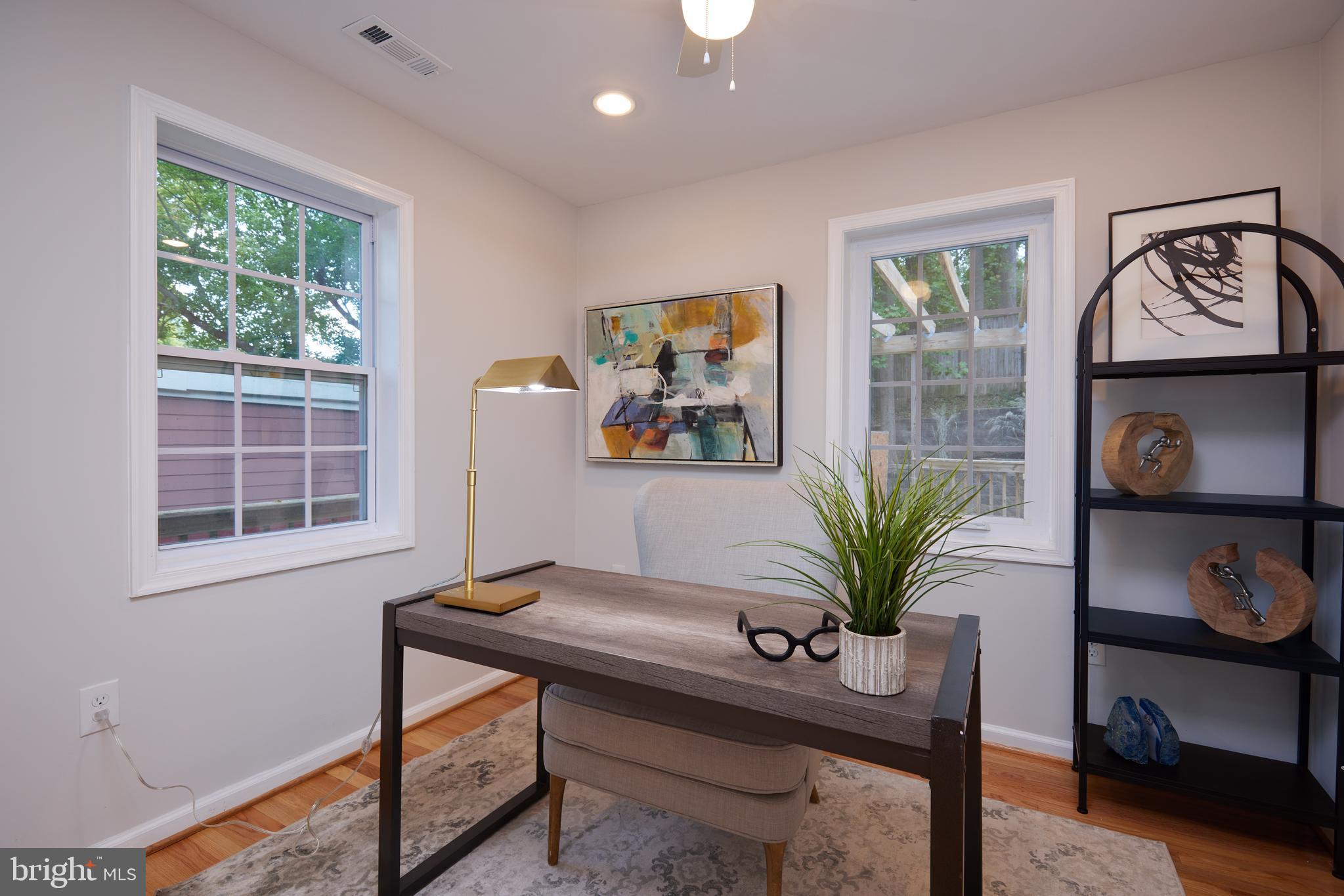 CONNECTICUT GARDENS - Residential