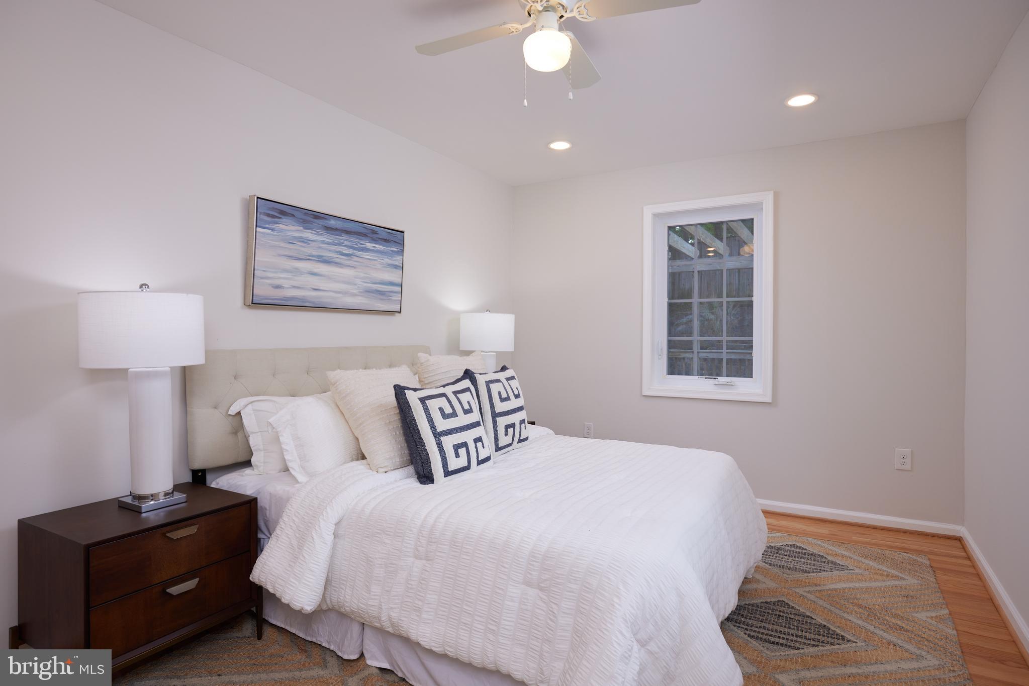 CONNECTICUT GARDENS - Residential