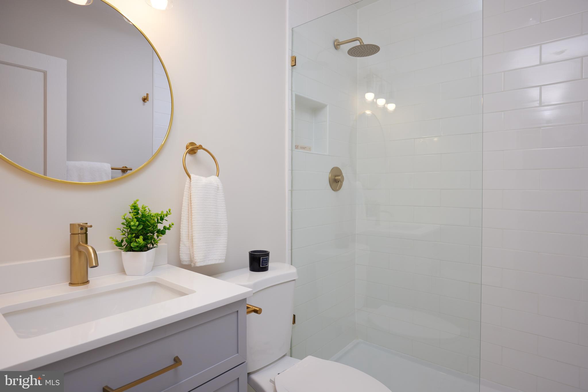 CONNECTICUT GARDENS - Residential