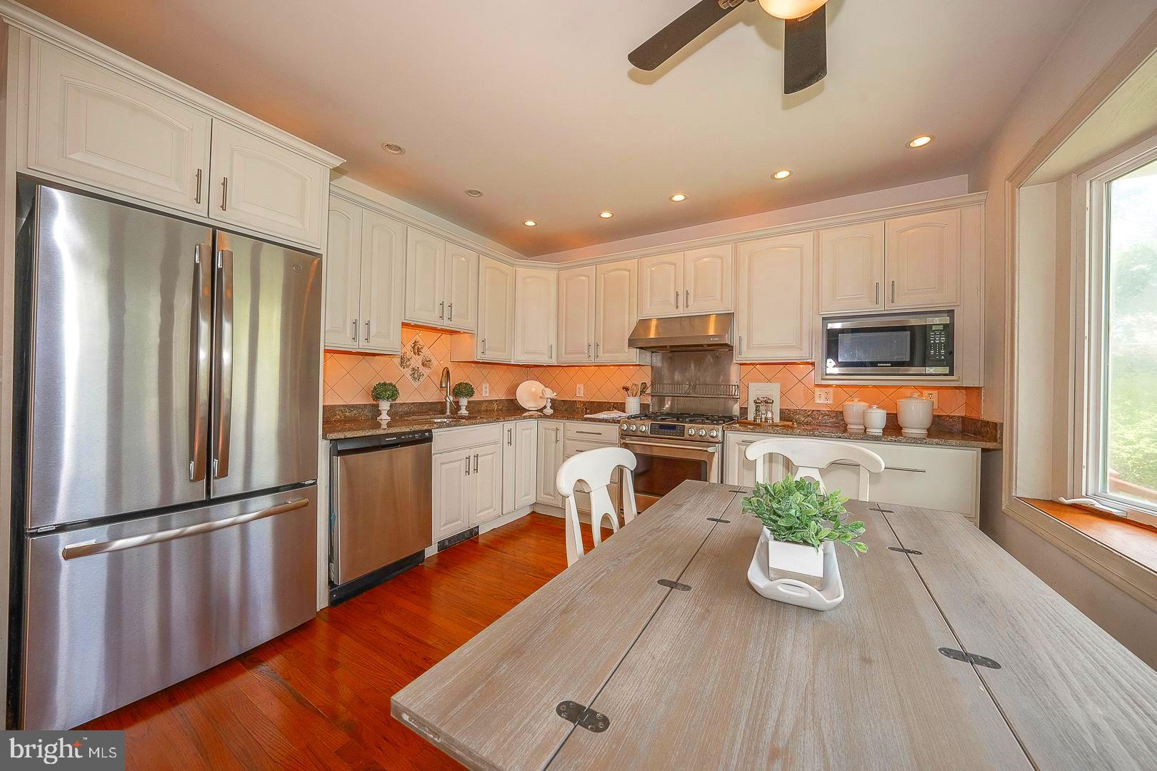 SOUTH WAYNE - Residential