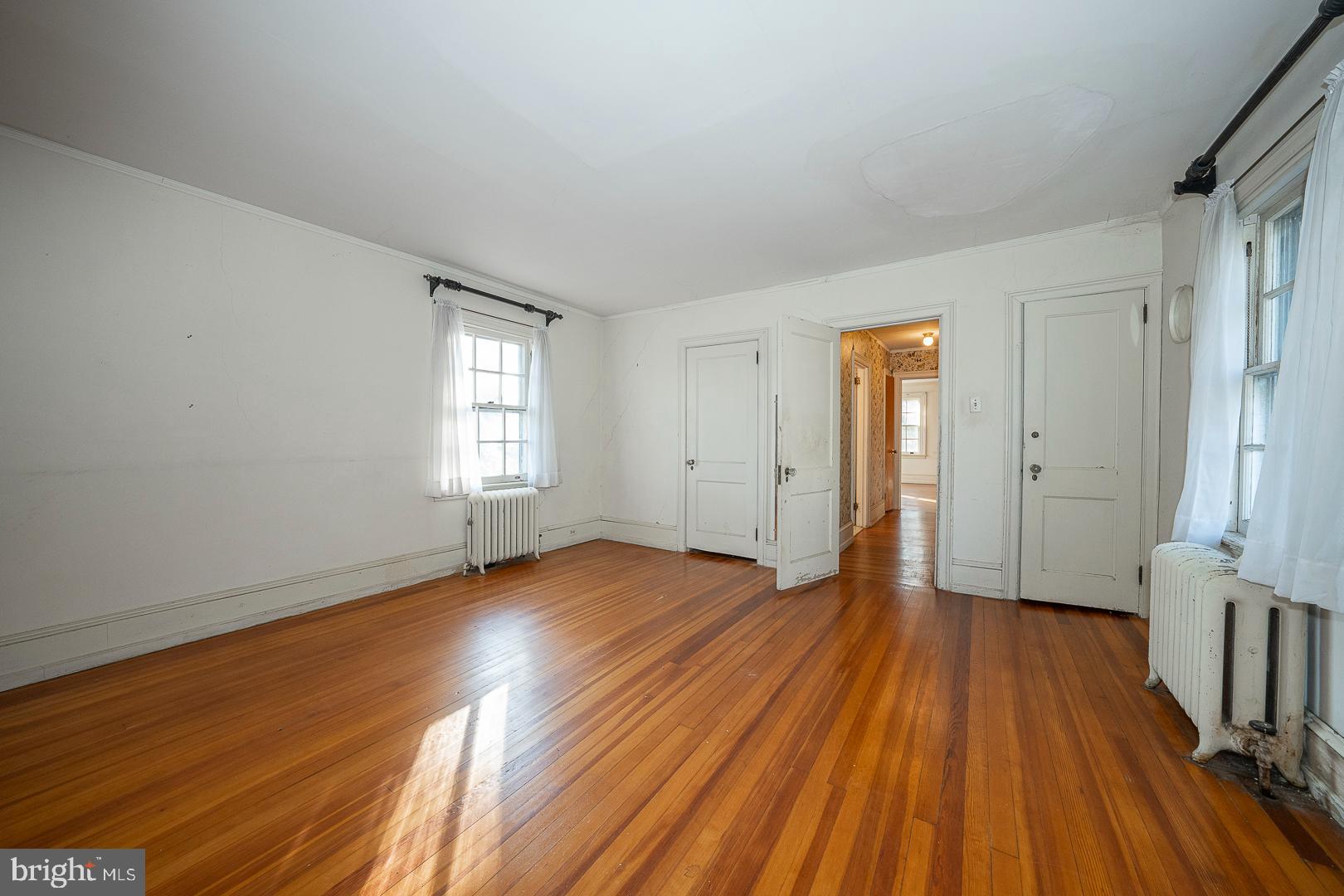 SOUTH WAYNE - Residential