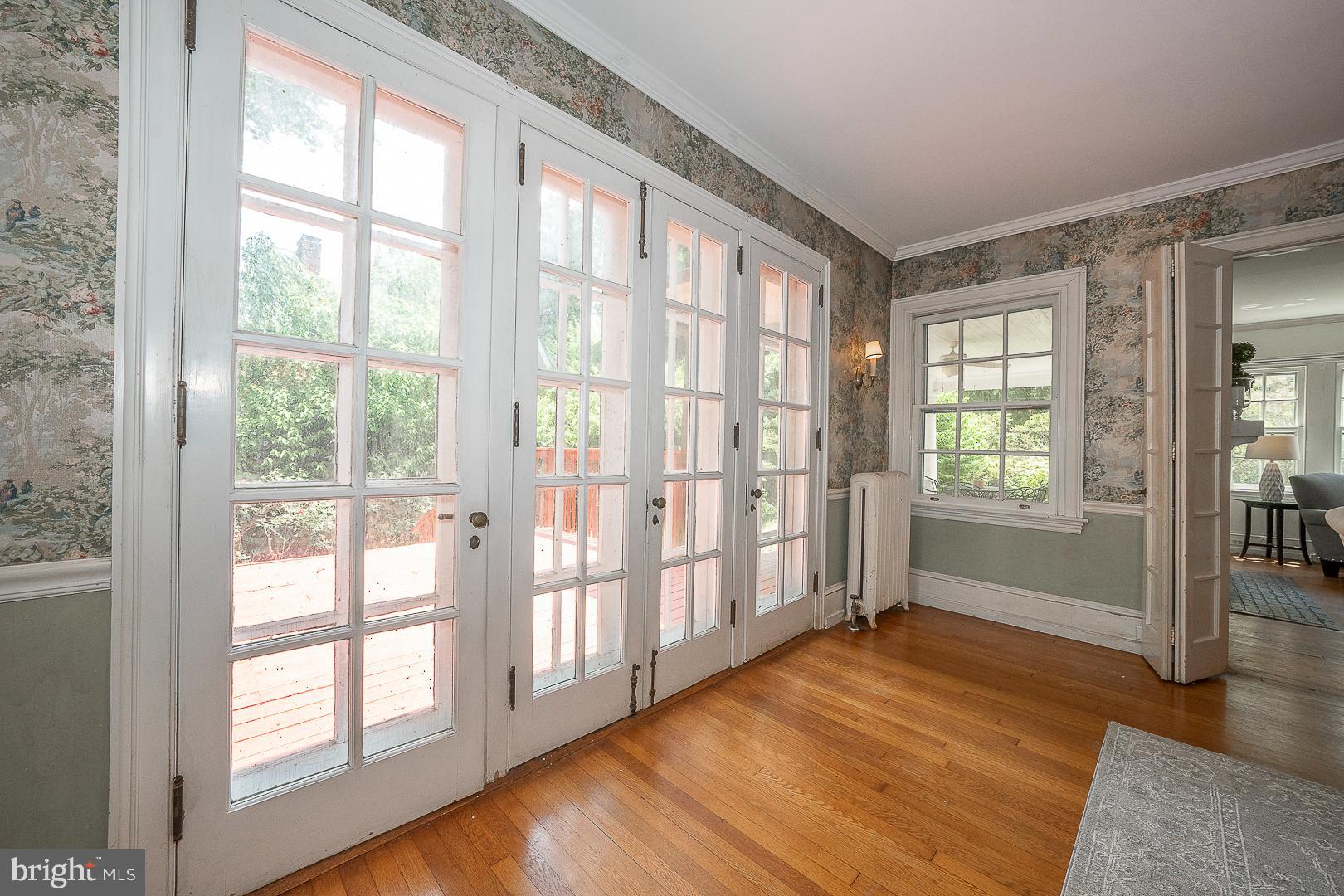 SOUTH WAYNE - Residential