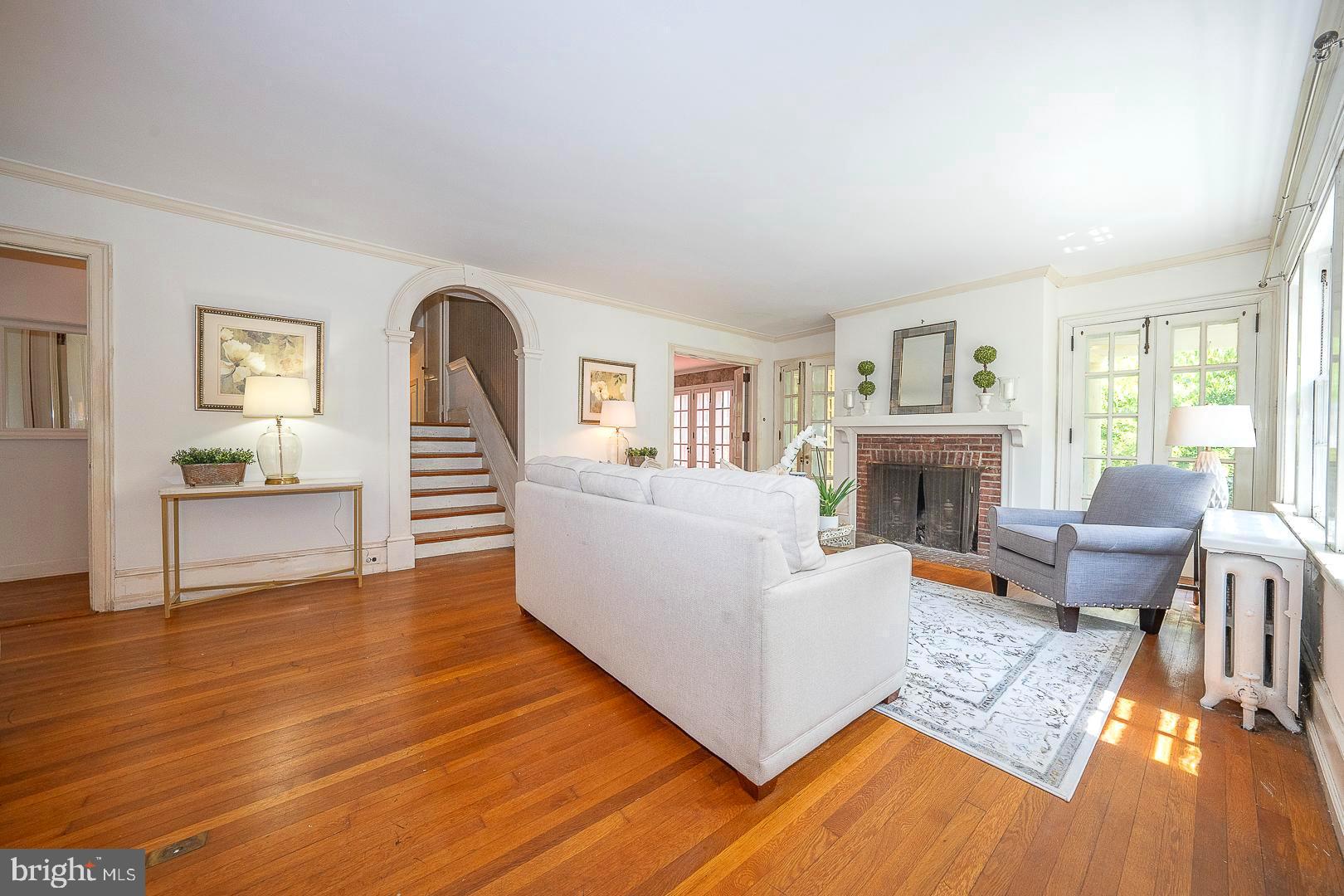 SOUTH WAYNE - Residential