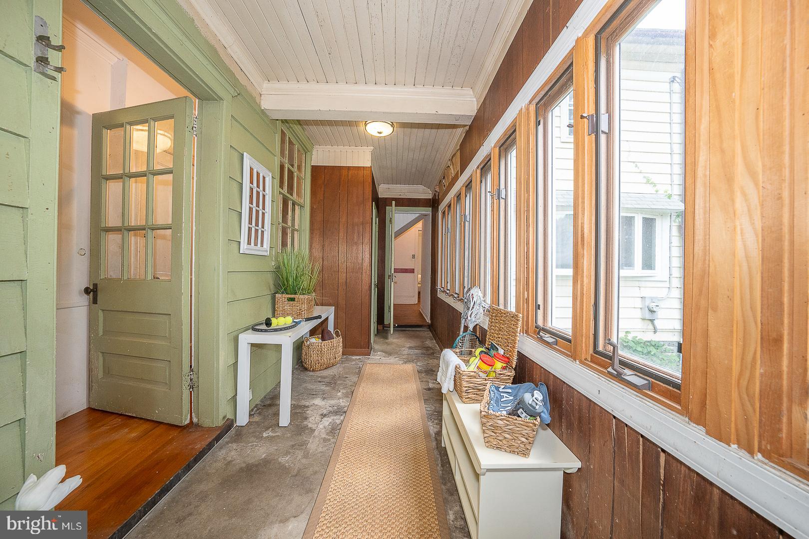 SOUTH WAYNE - Residential