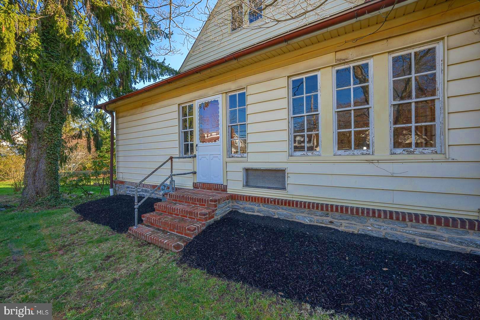 SOUTH WAYNE - Residential