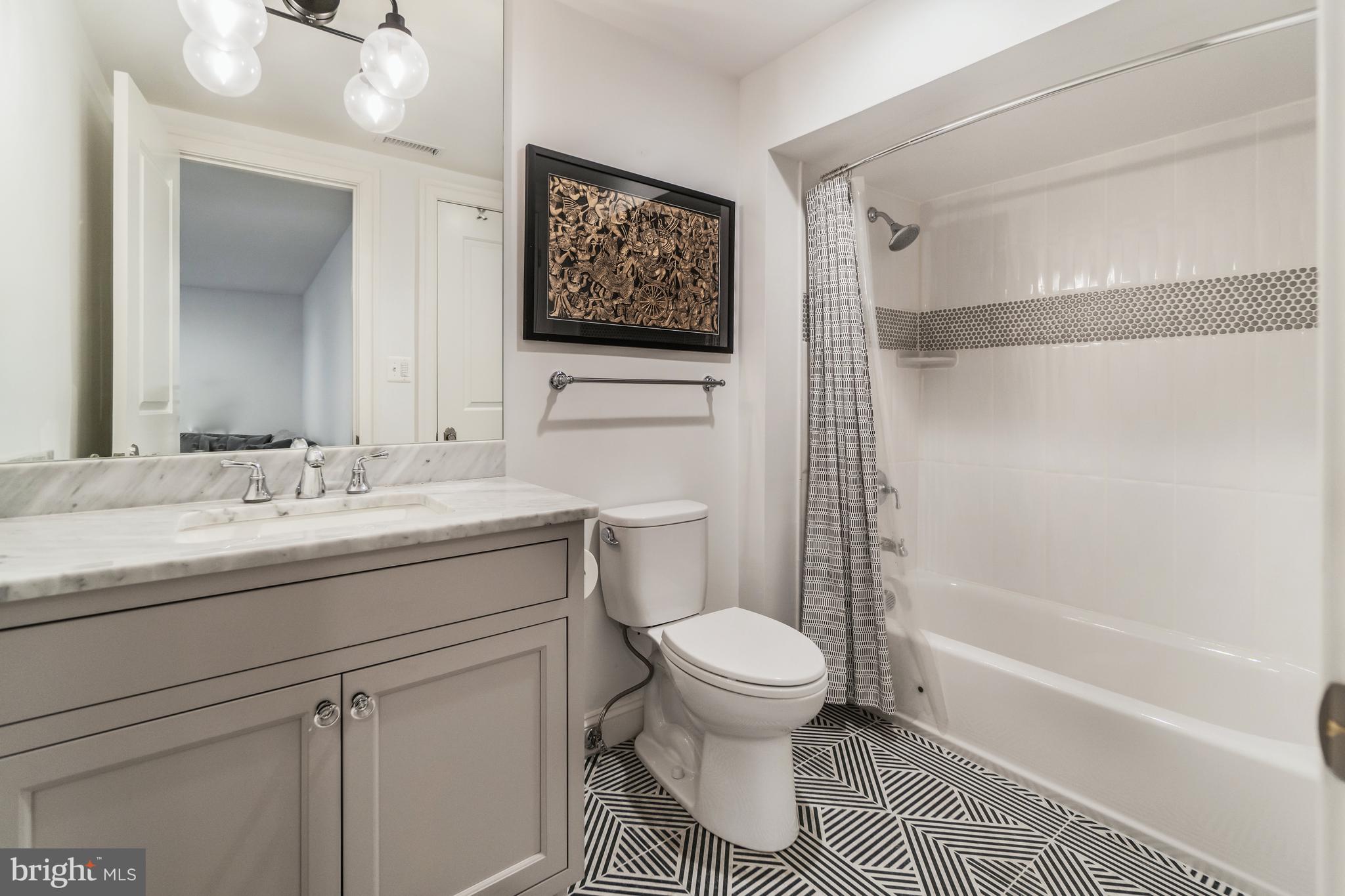 CHEVY CHASE VILLAGE - Residential