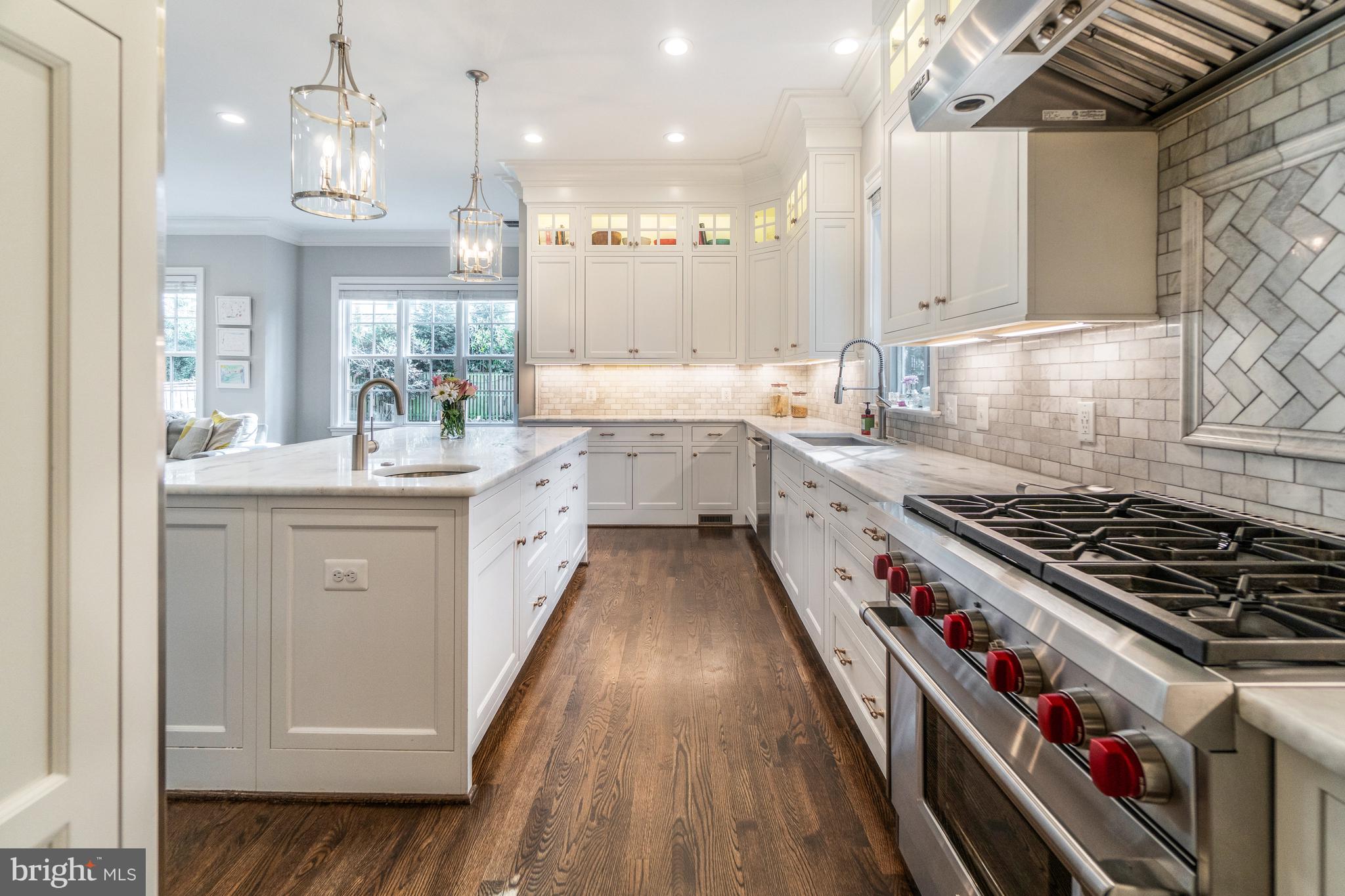 CHEVY CHASE VILLAGE - Residential