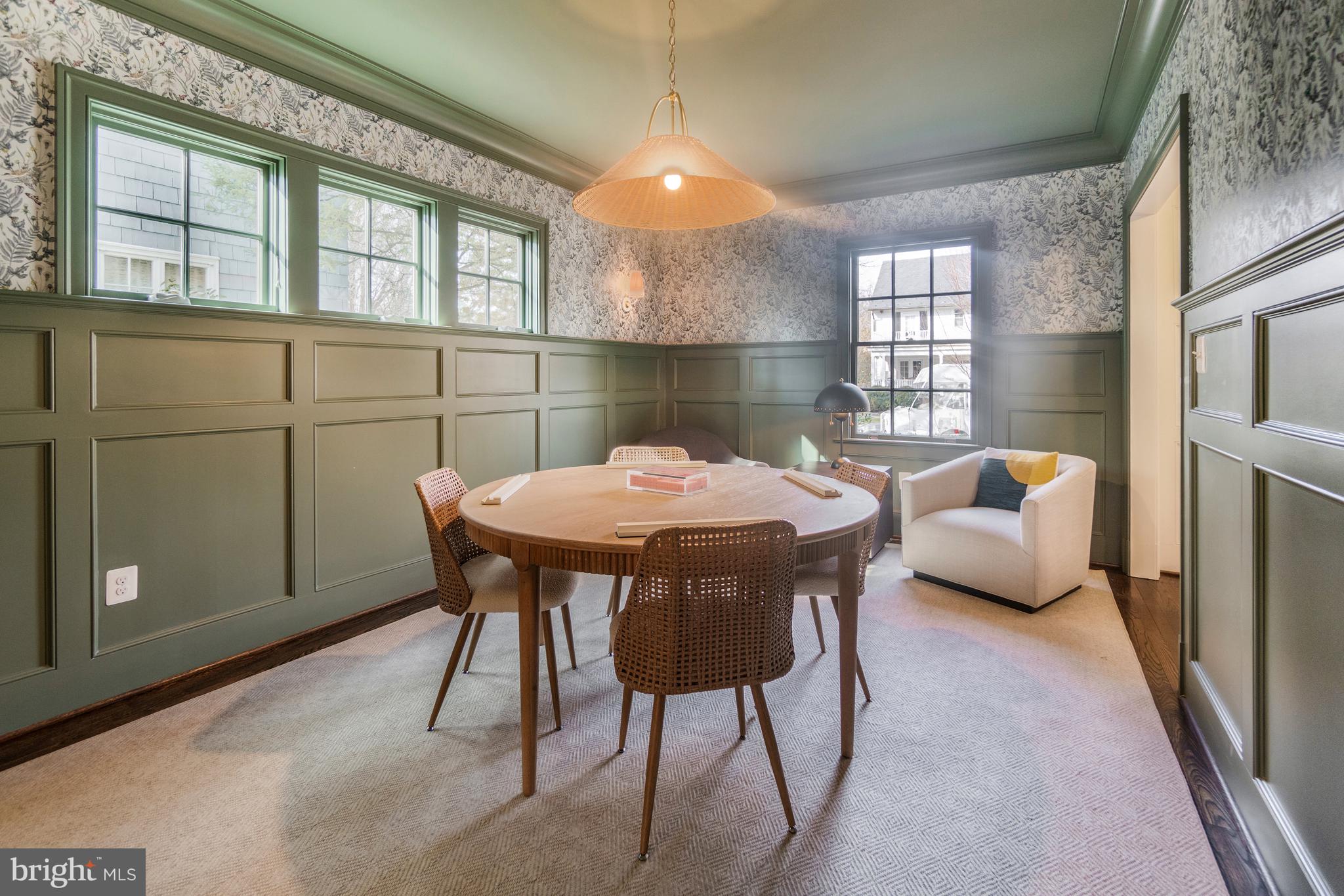 CHEVY CHASE VILLAGE - Residential