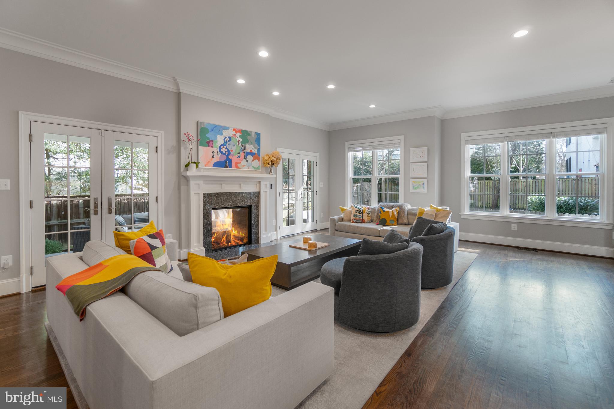 CHEVY CHASE VILLAGE - Residential