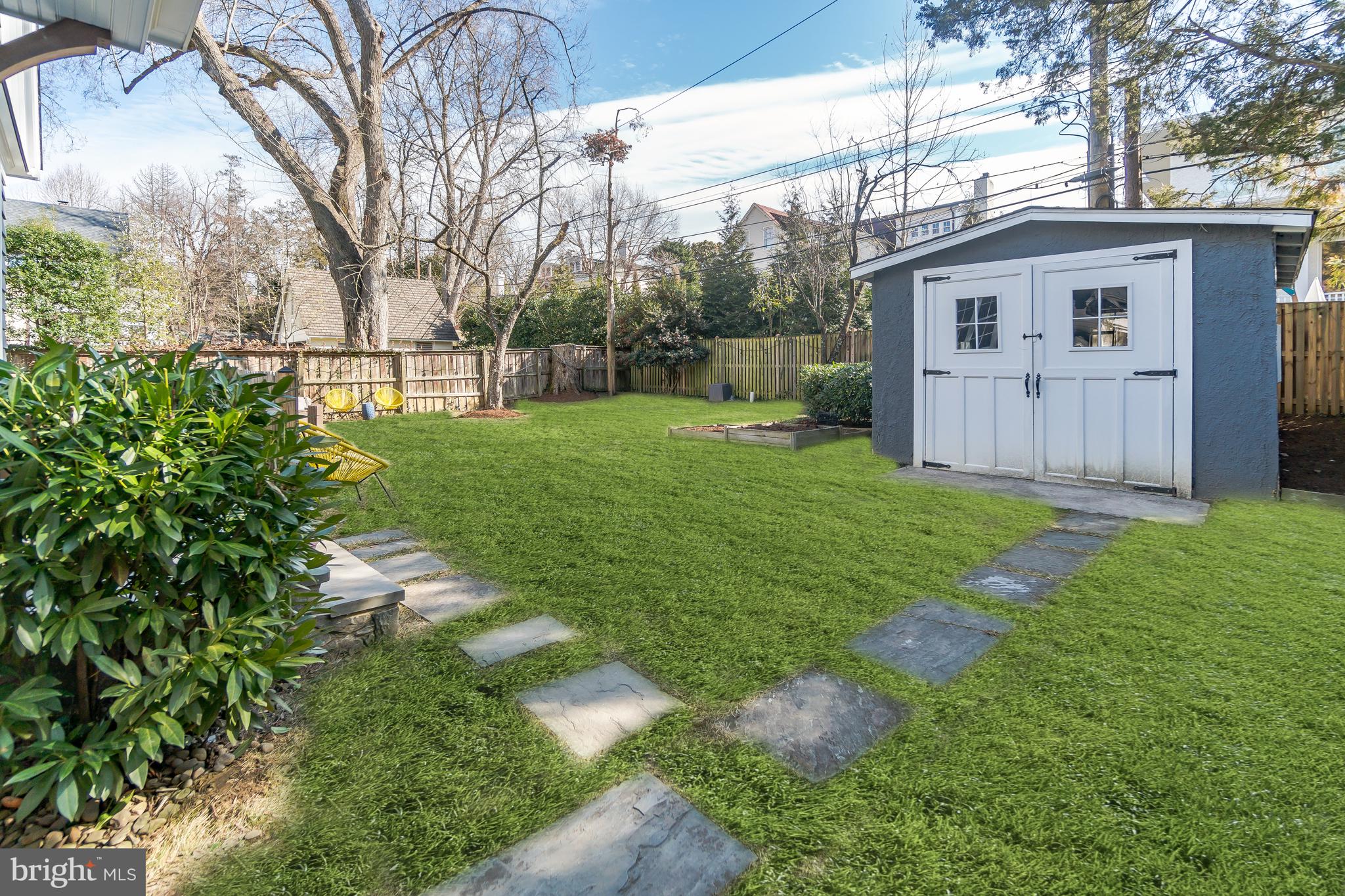 CHEVY CHASE VILLAGE - Residential