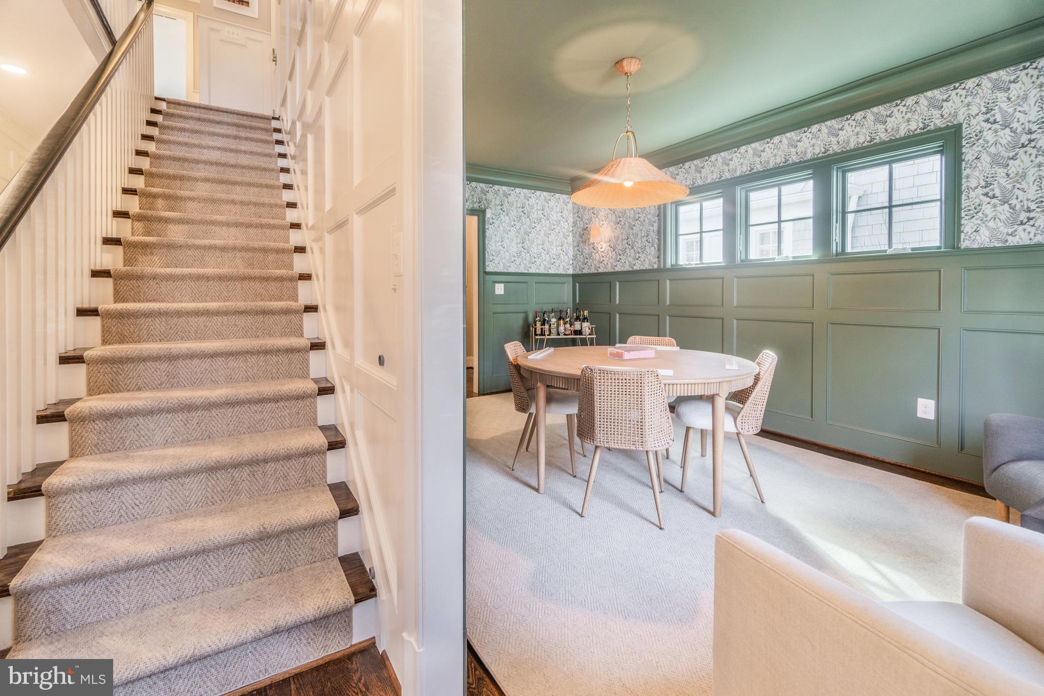 CHEVY CHASE VILLAGE - Residential