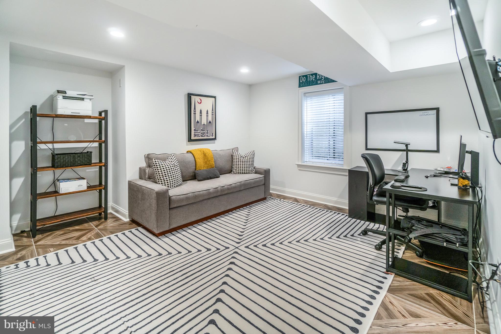 CHEVY CHASE VILLAGE - Residential