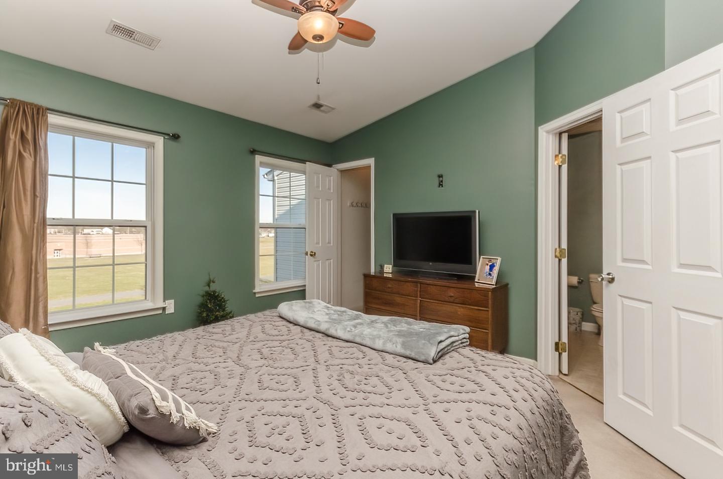 MANOR PARK - Residential