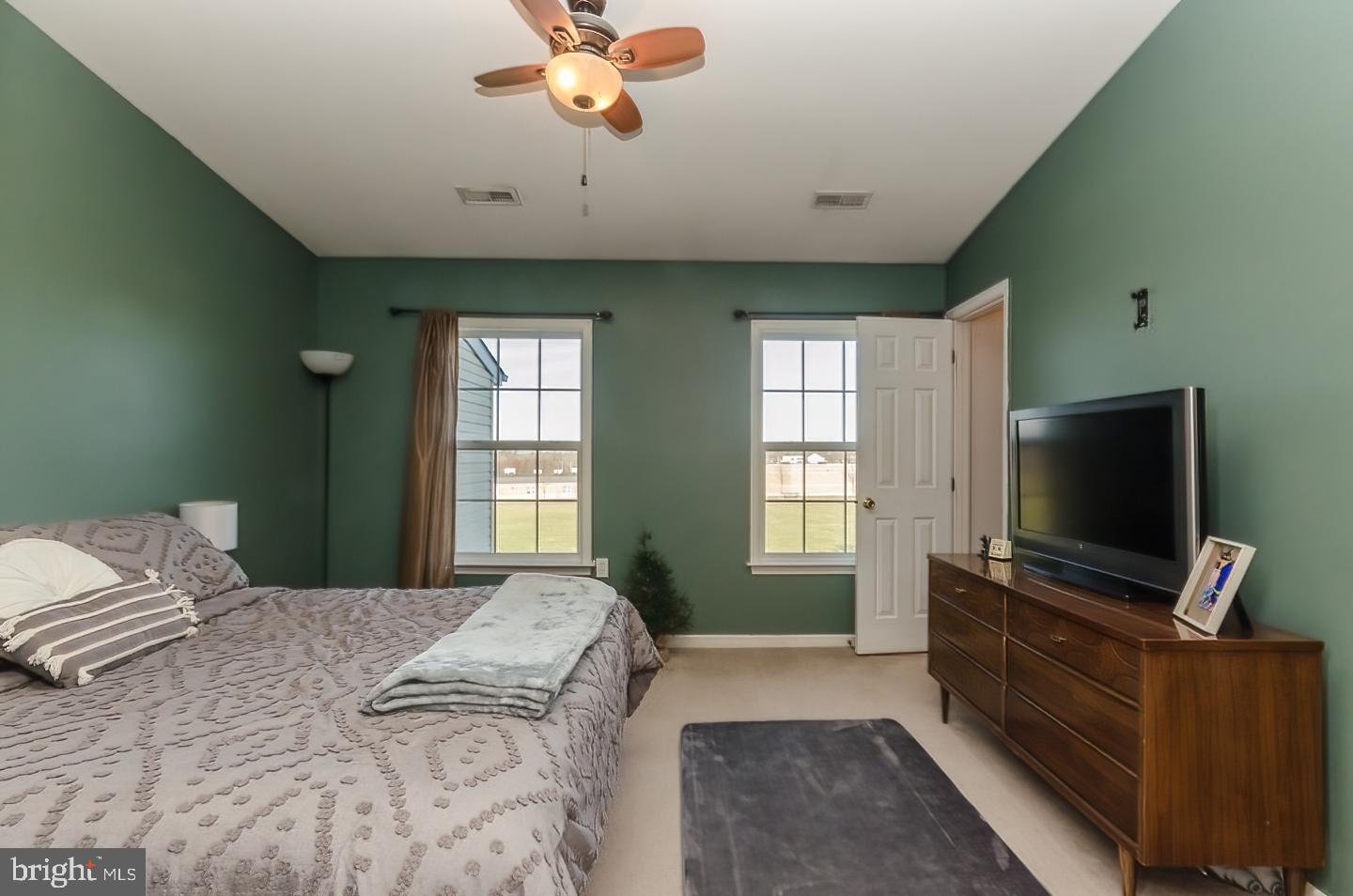 MANOR PARK - Residential