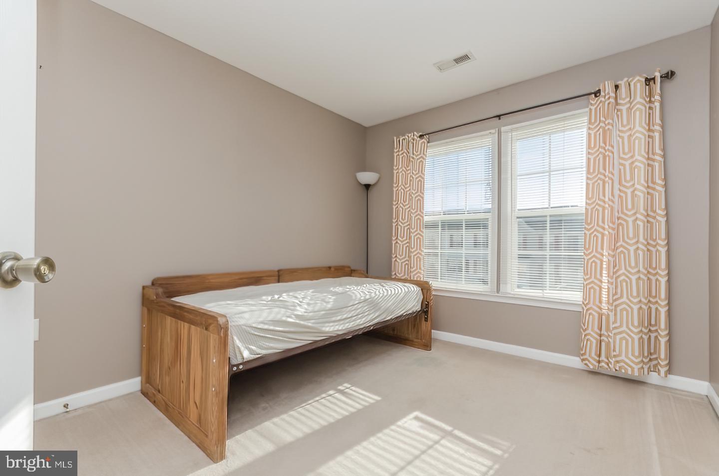 MANOR PARK - Residential