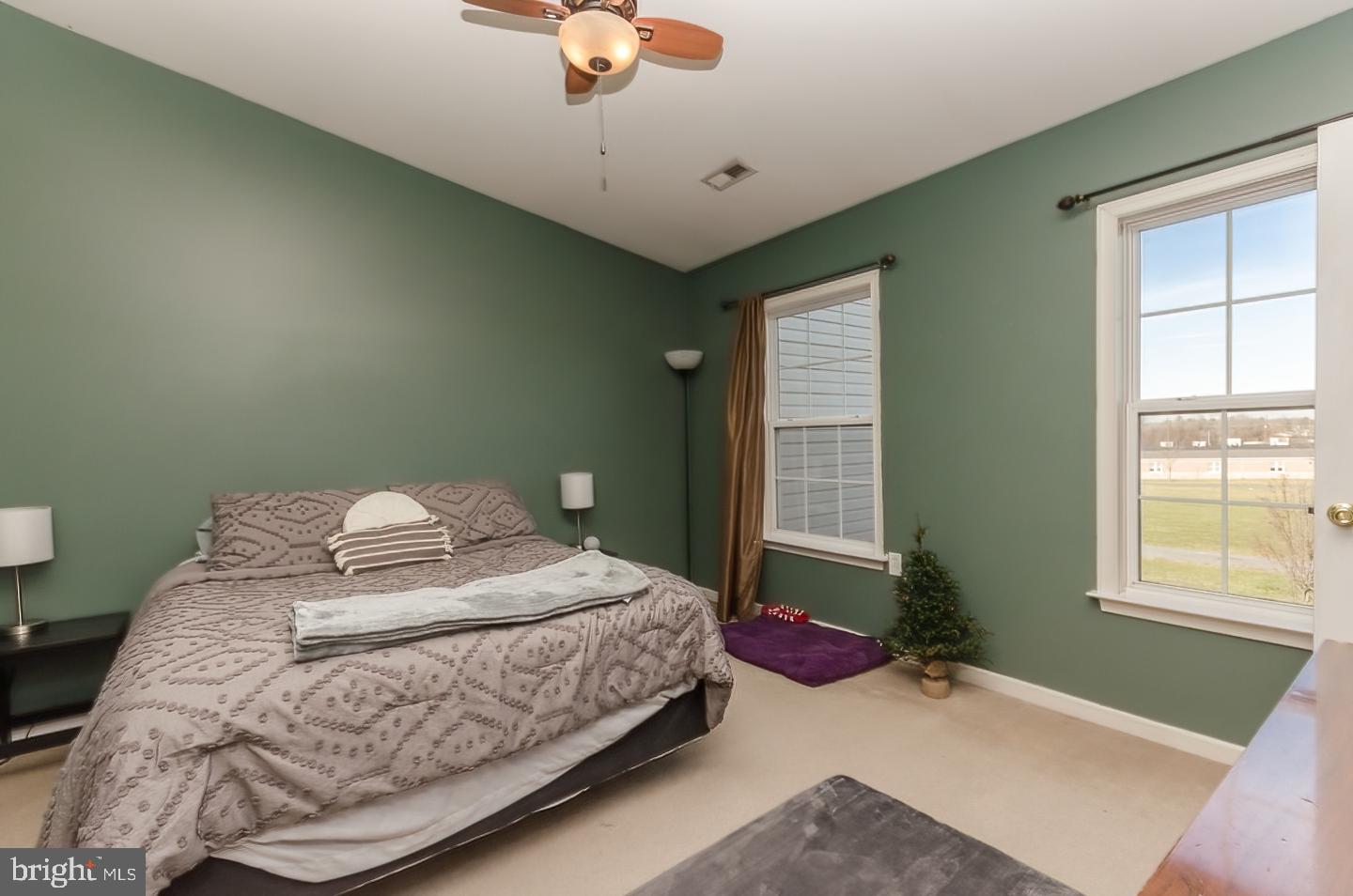 MANOR PARK - Residential