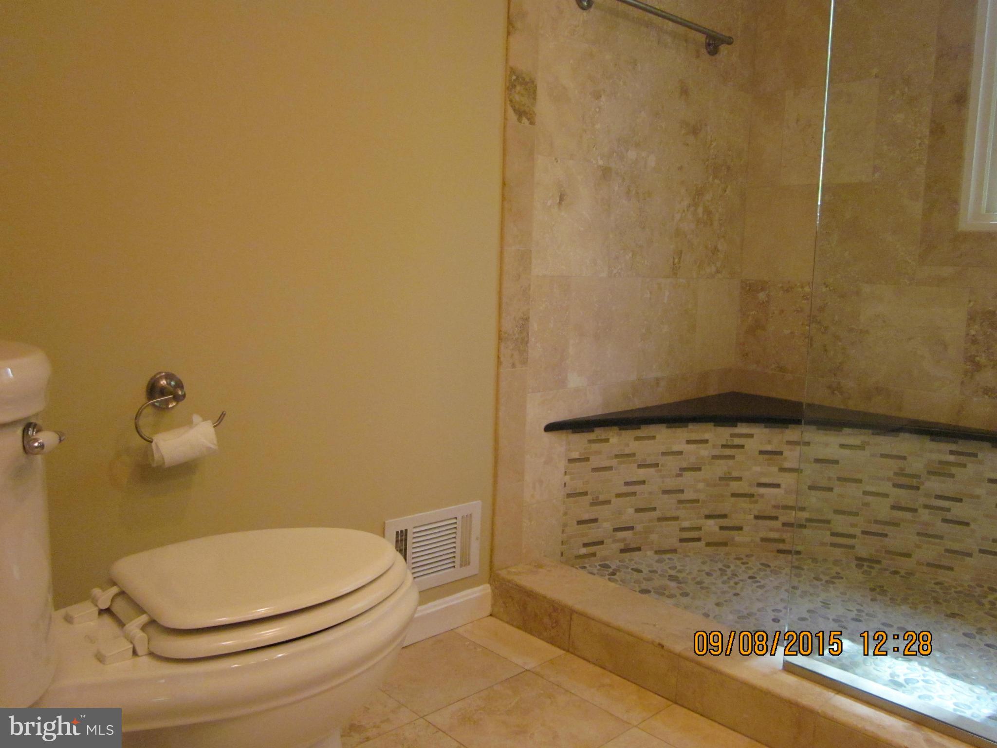 LITTLE WHIM - Residential Lease