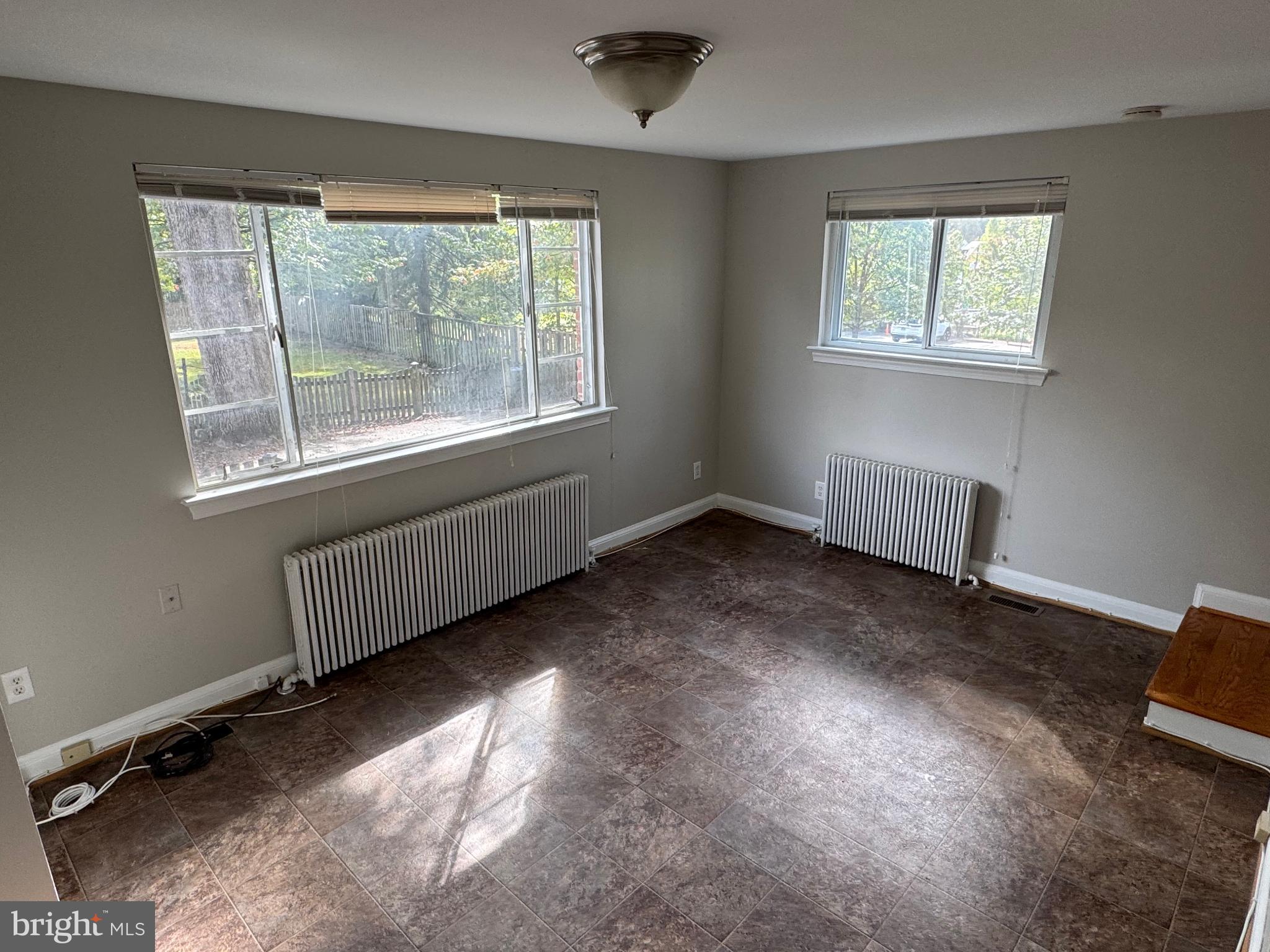 OVER LEE KNOLLS - Residential Lease