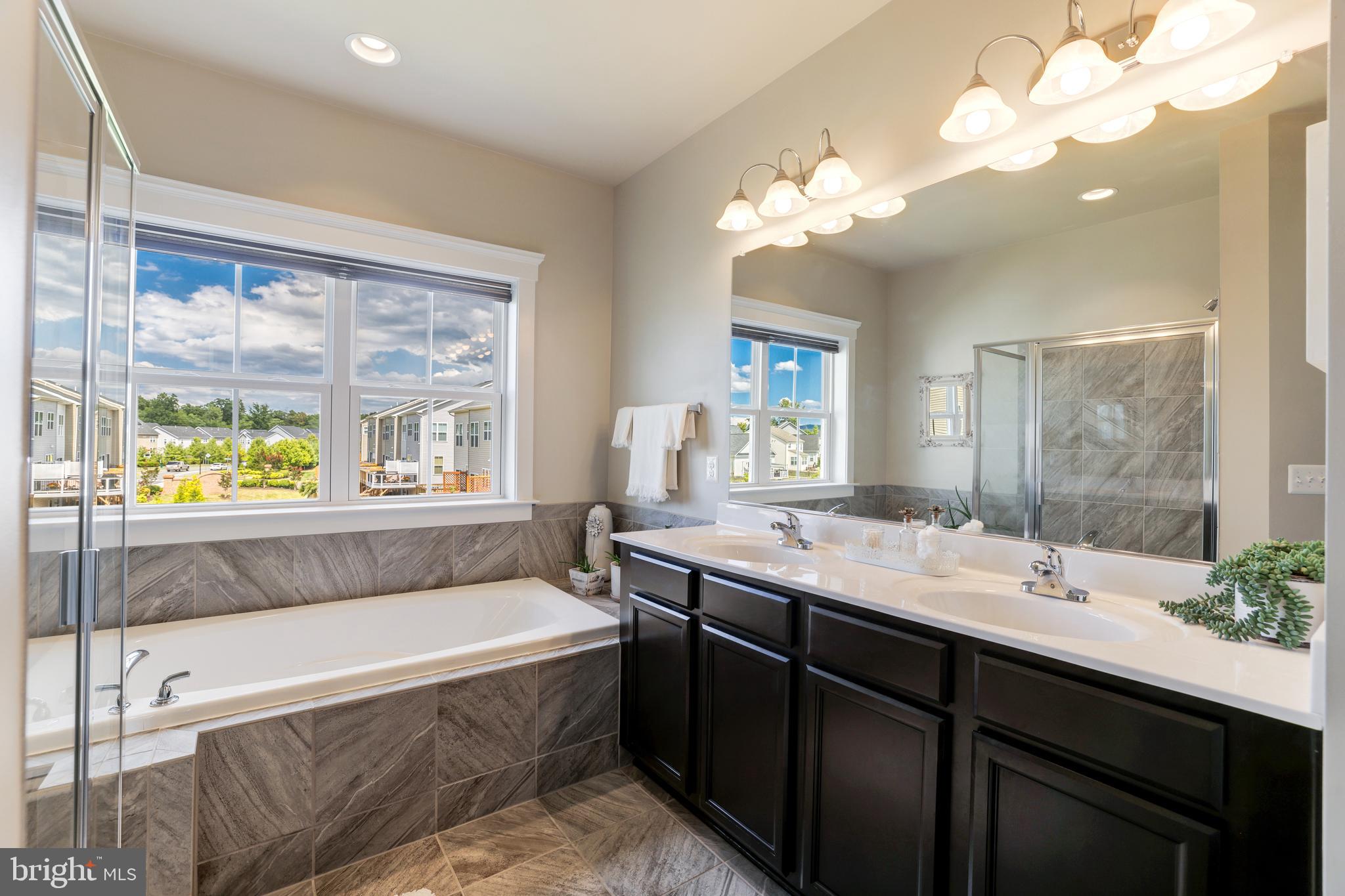 MAYFAIR - Residential