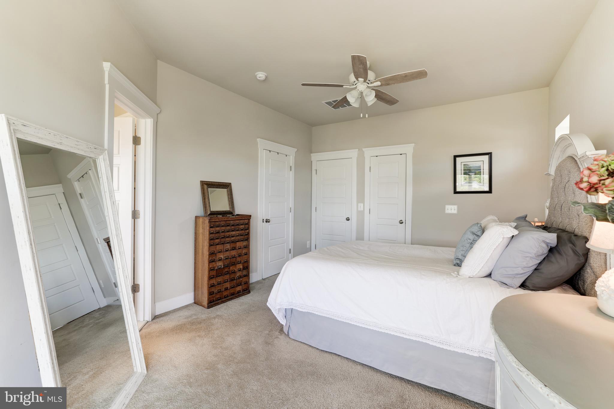 MAYFAIR - Residential