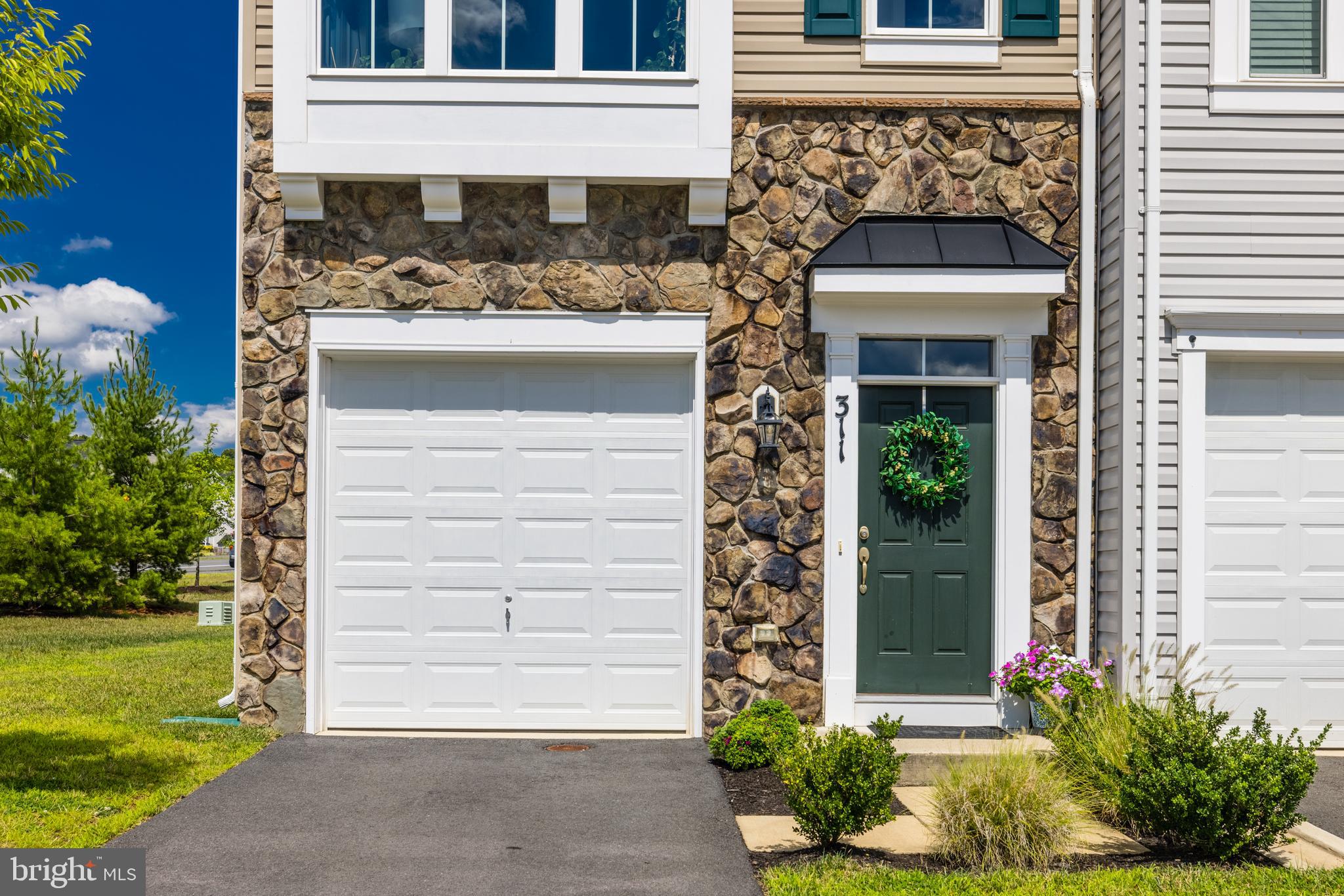 MAYFAIR - Residential