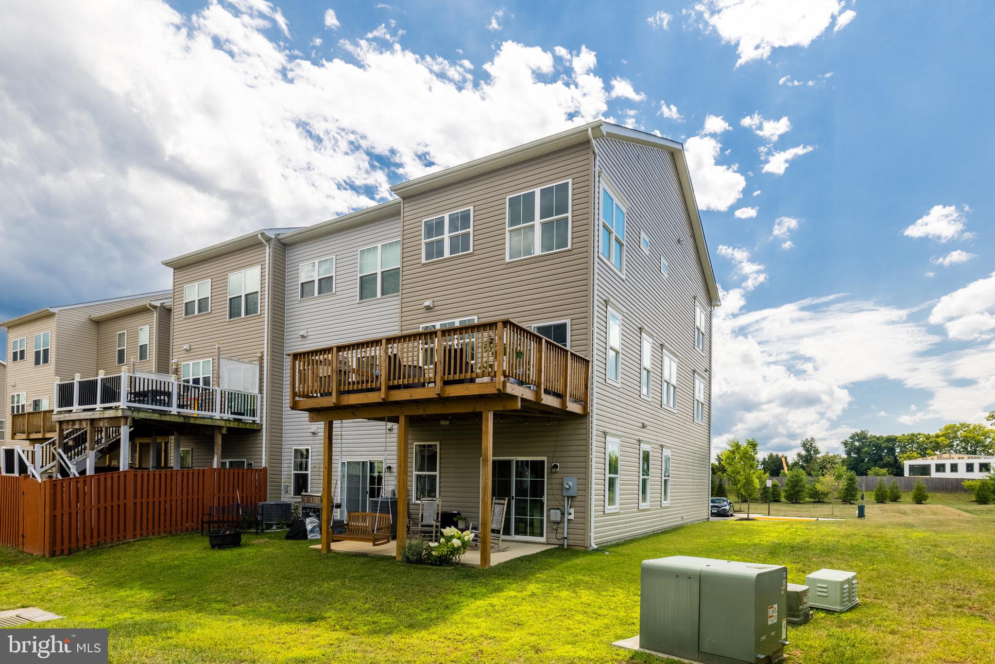 MAYFAIR - Residential