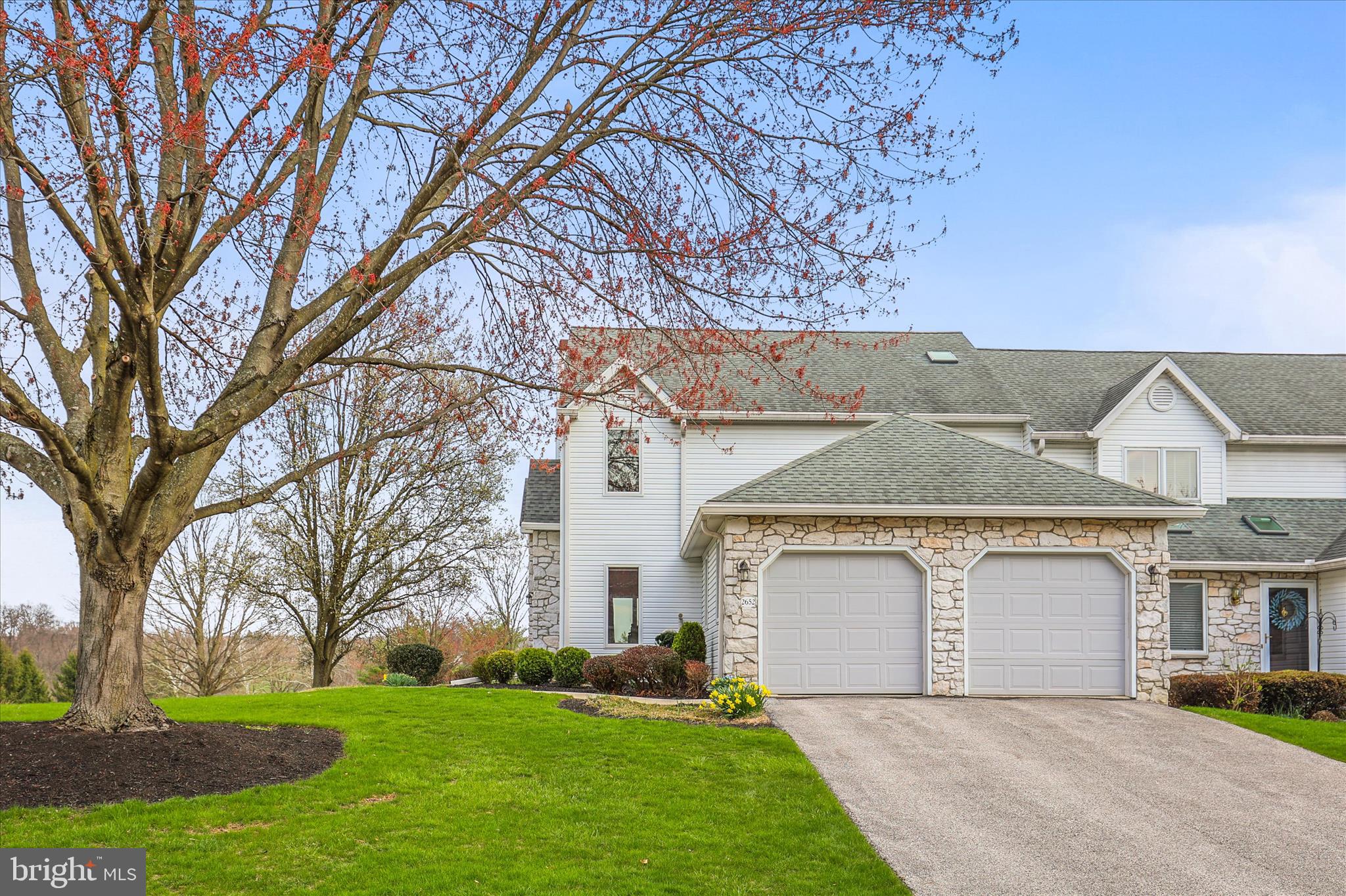 2652 FAIRWAY DRIVE 2652