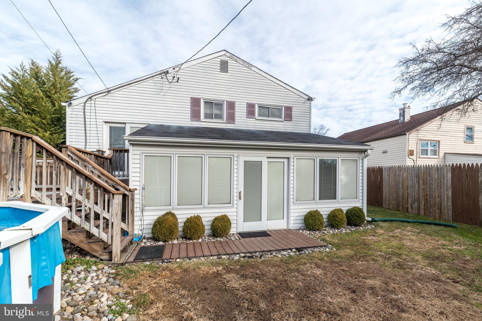 ROSLYN - Residential